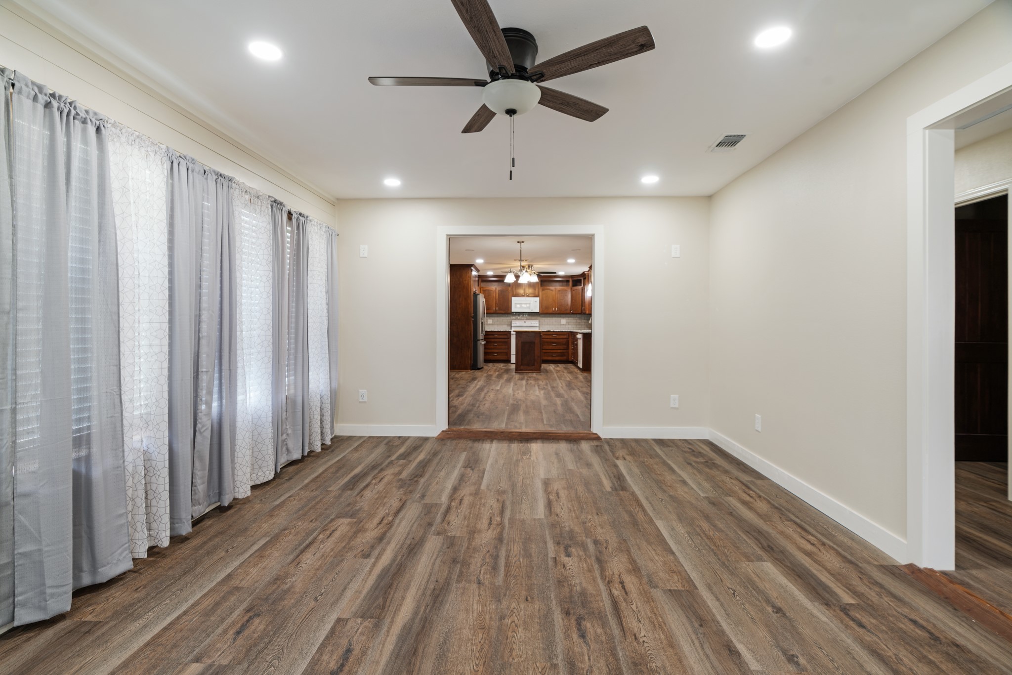 201 W Fm 906, Powderly, TX, 75473