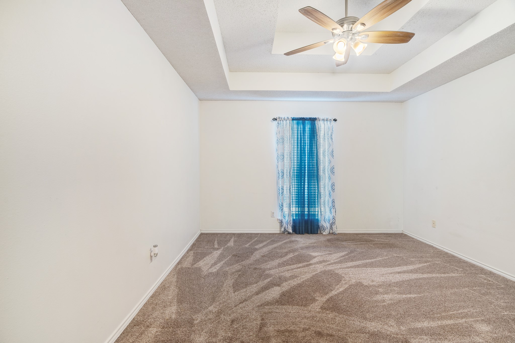 201 W Fm 906, Powderly, TX, 75473