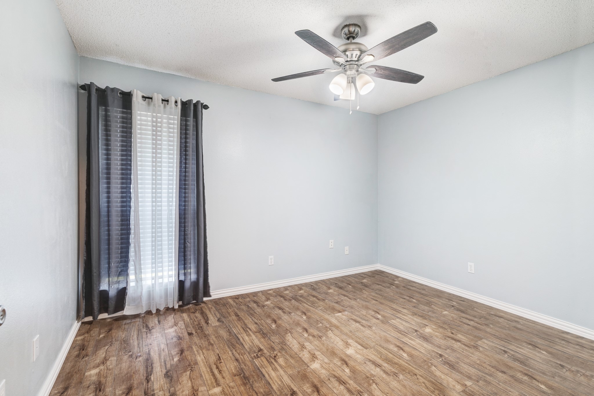 201 W Fm 906, Powderly, TX, 75473