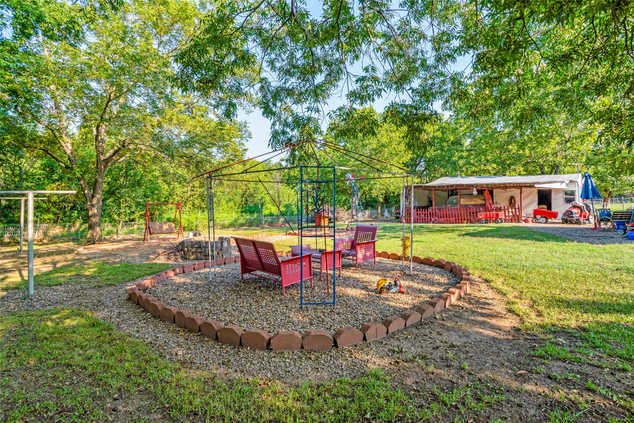 602 N Denison Street, Bells, TX, 75414