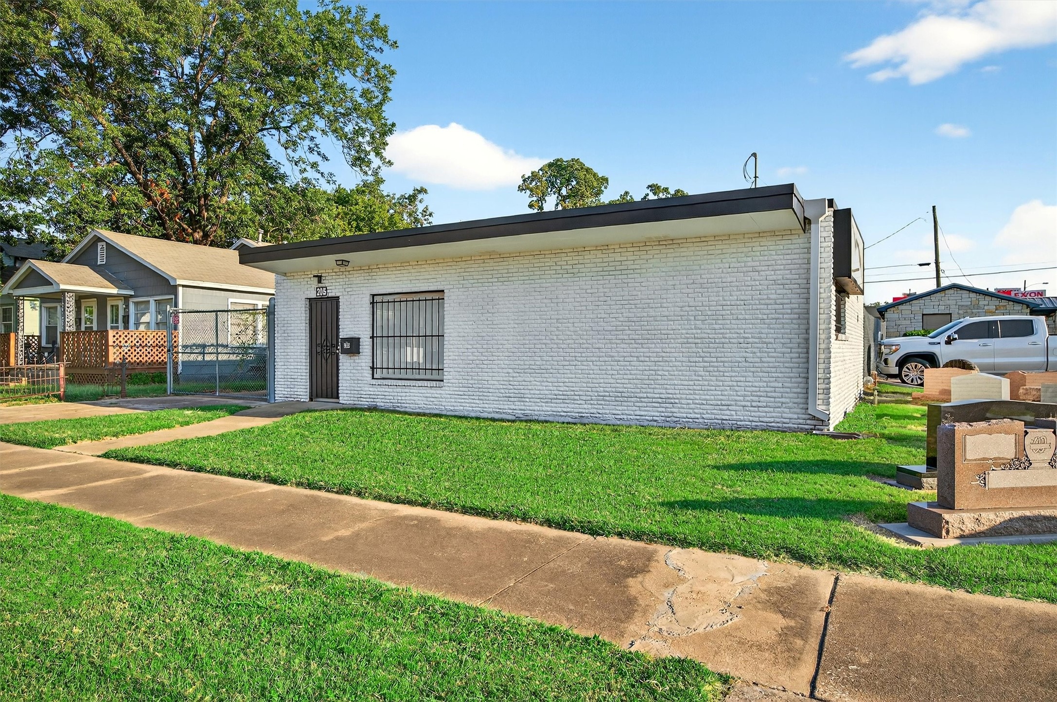 Property photo 02 of MLS #21032472 | MLS #21032472