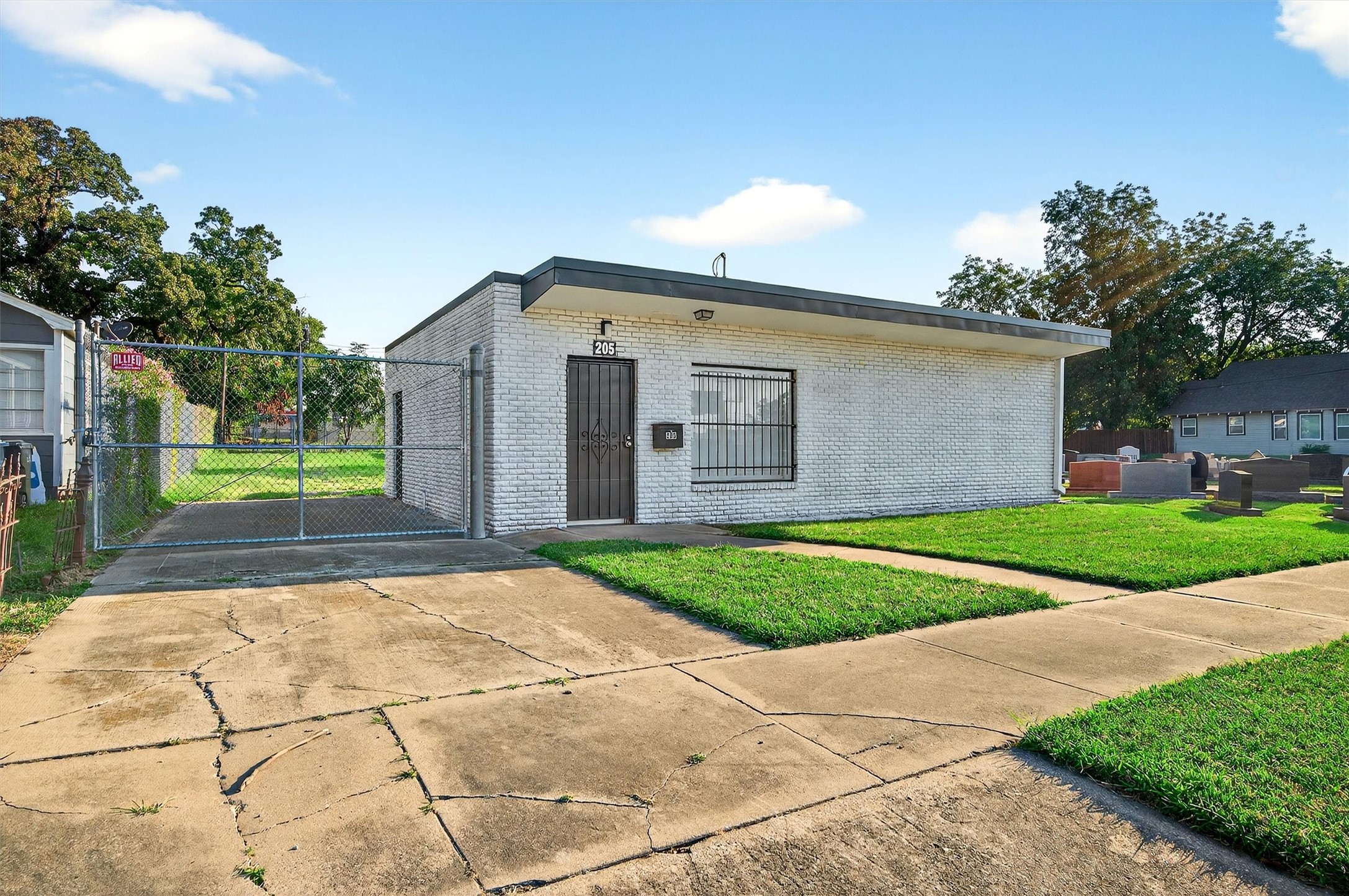 Property photo 03 of MLS #21032472 | MLS #21032472