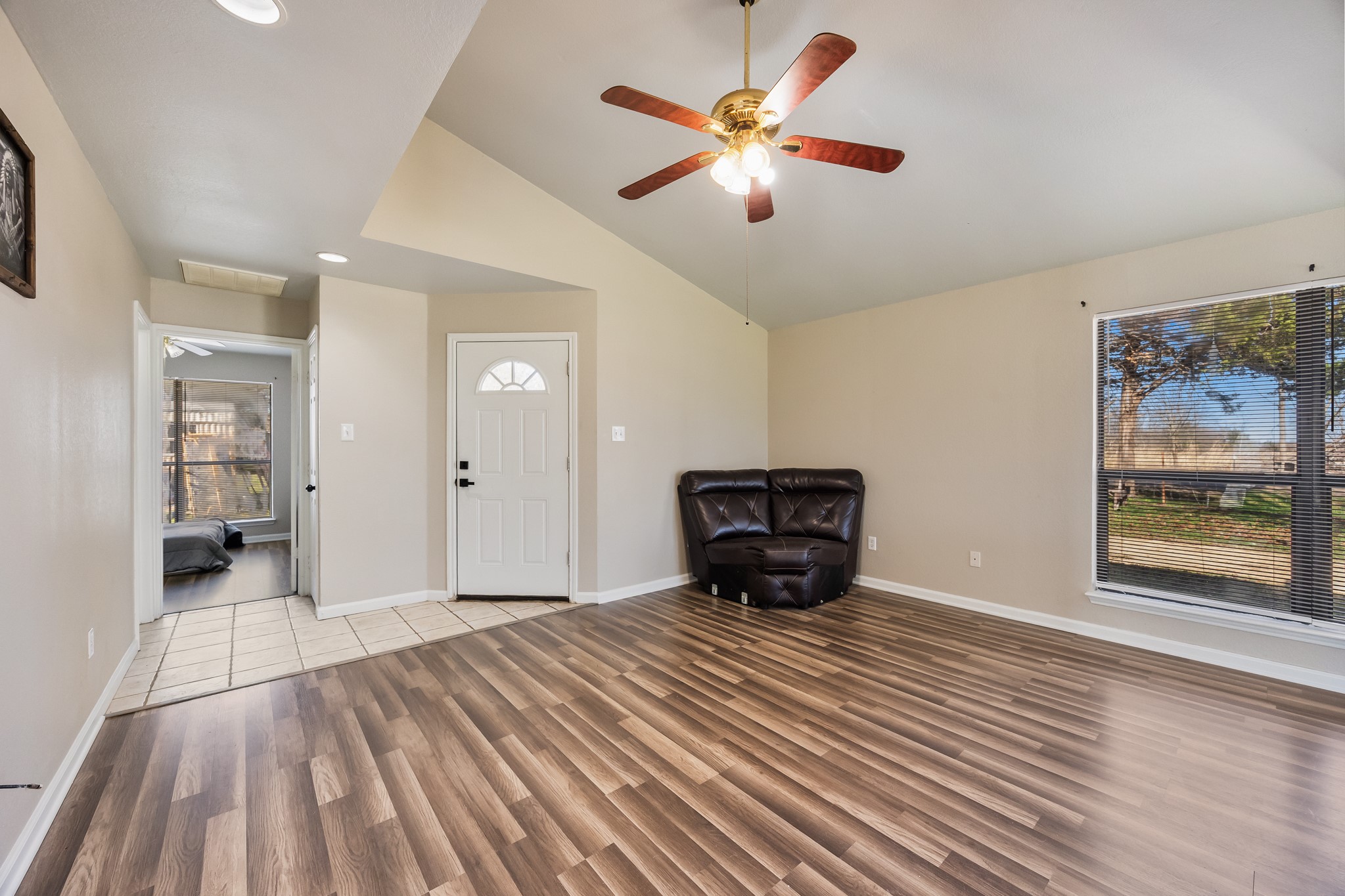 Property photo 04 of 19491 E Market, Mabank, TX 75147 | MLS #21034211