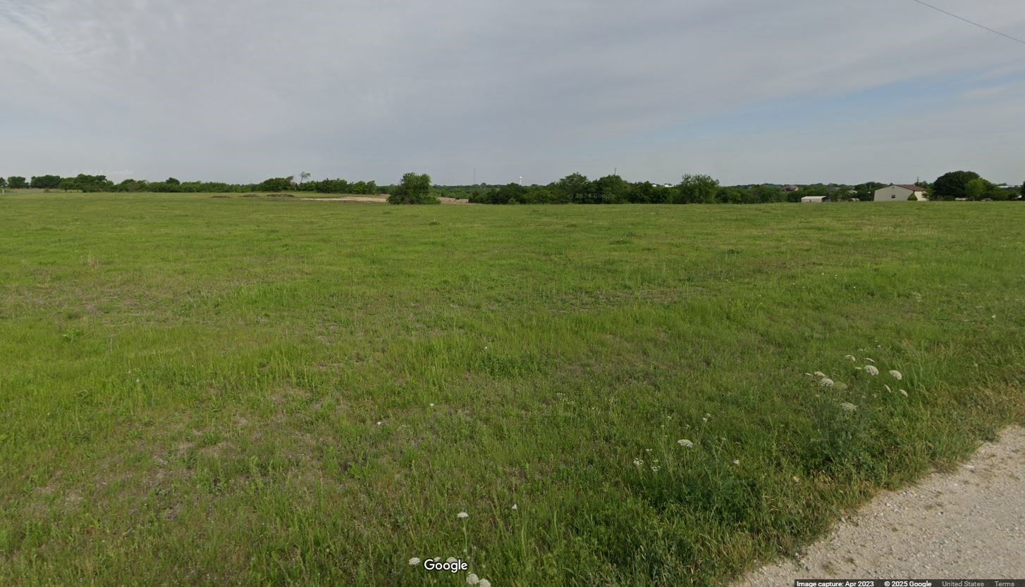 000 Mirage Drive, Nevada, TX, 75173