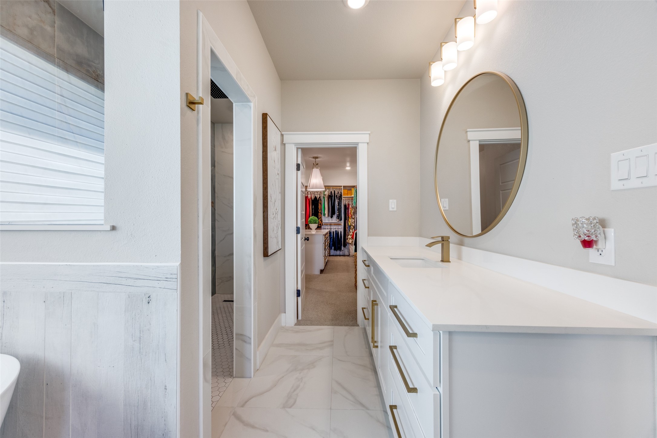 9425 Dripping Springs Road, Denison, TX, 75021