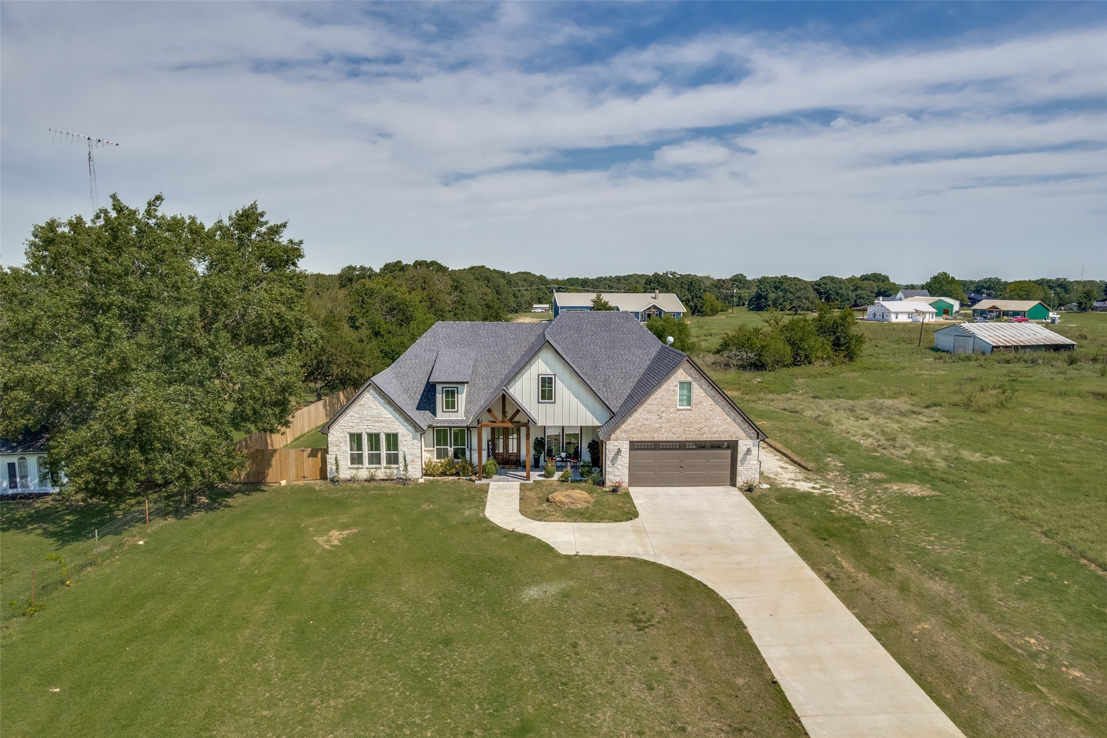 9425 Dripping Springs Road, Denison, TX, 75021