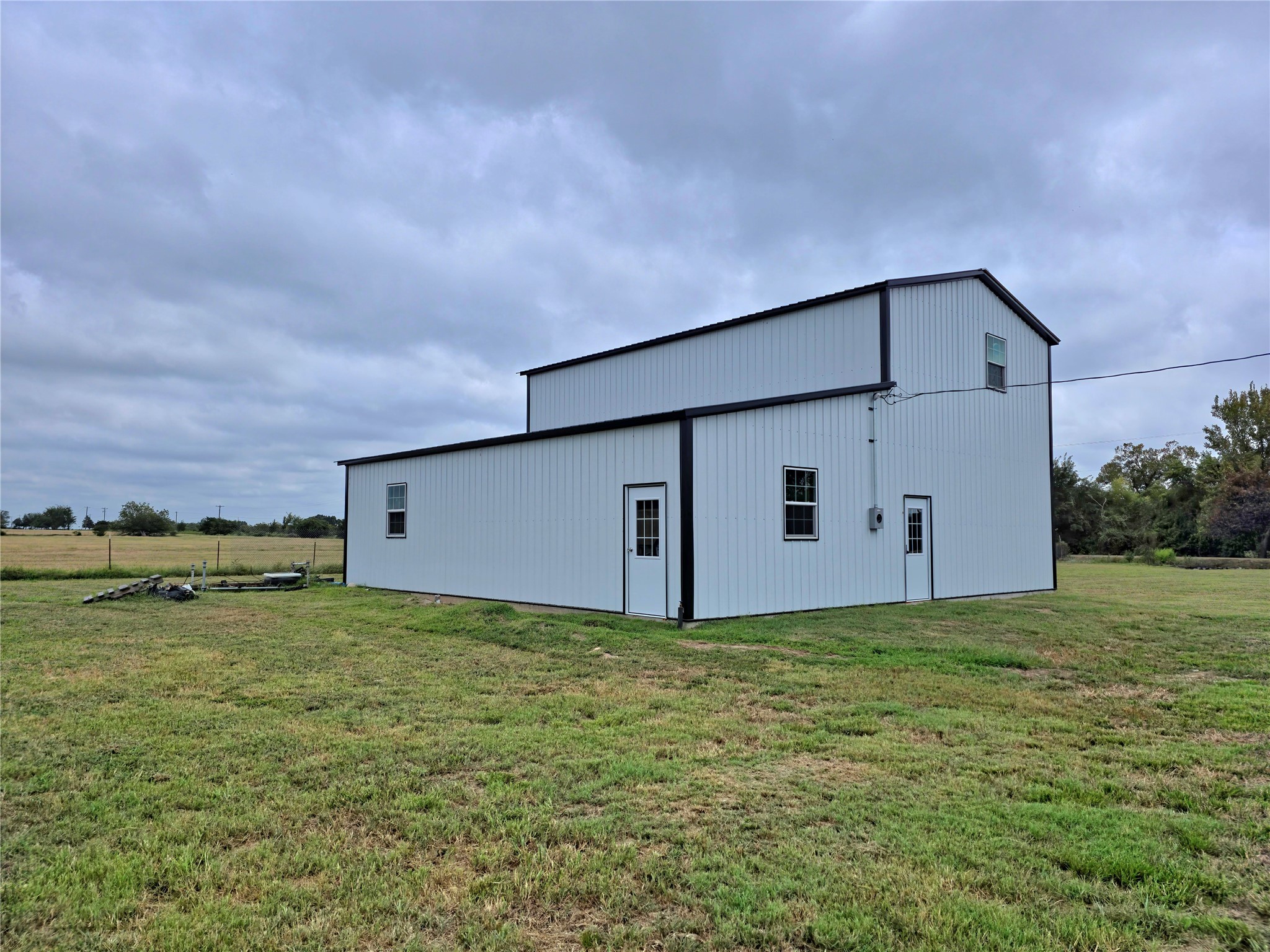 Property photo 01 of 16150 County Road 245, Terrell, TX 75160 | MLS #21046912