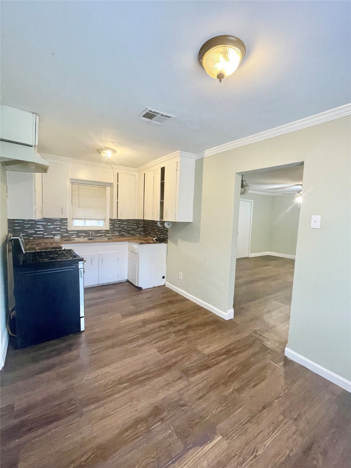 Property photo 04 of MLS #21047645 | MLS #21047645