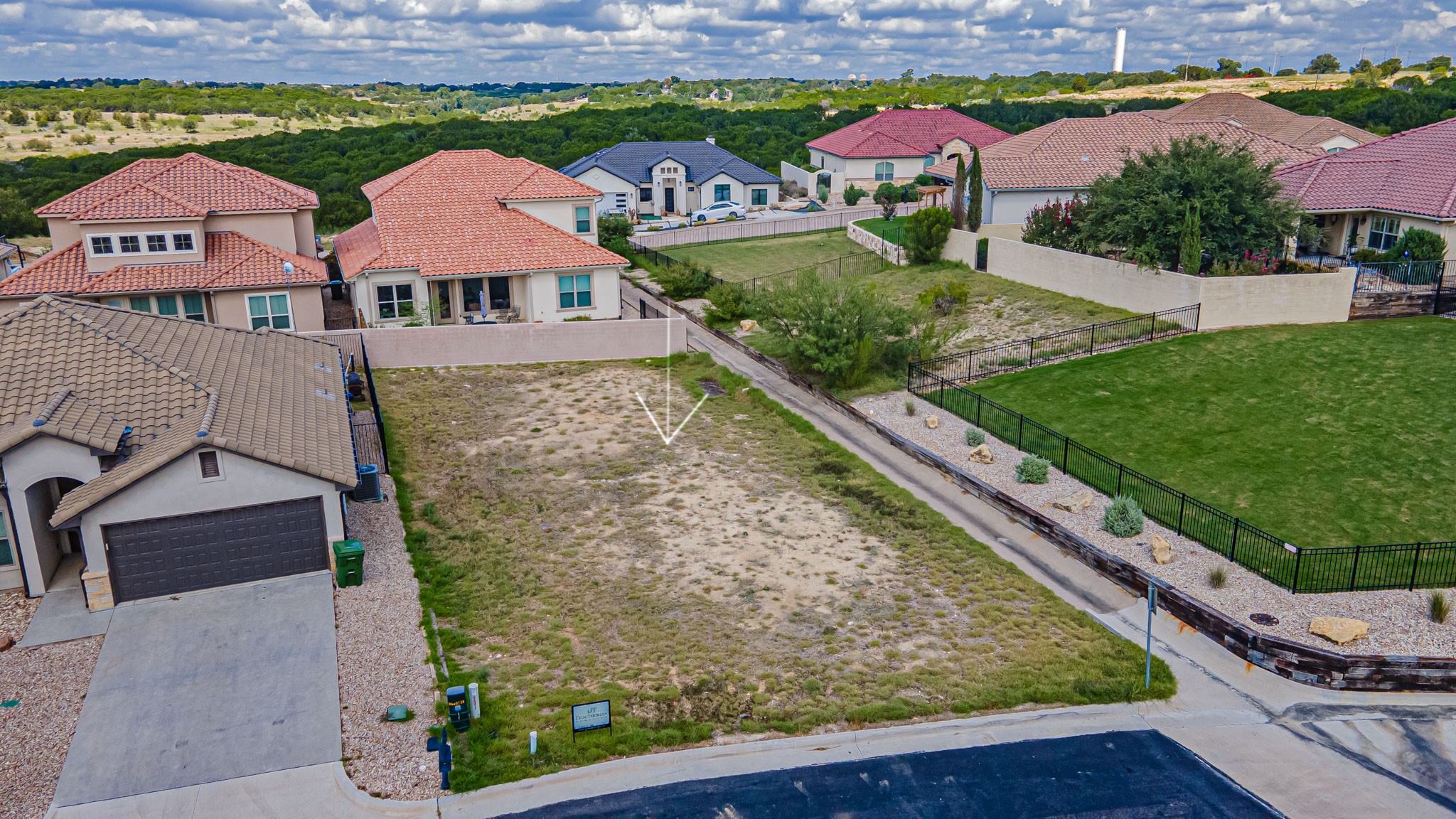 Property photo 02 of 177 Valley View Street Glen, Rose, TX 76043 | MLS #21051839