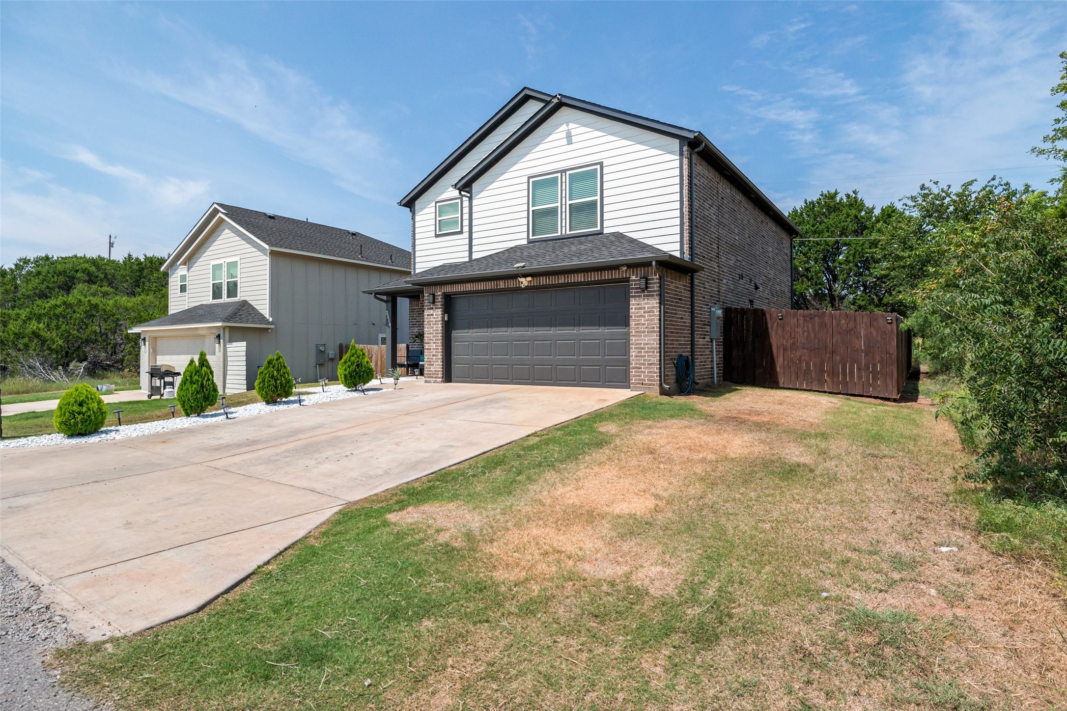 Property photo 03 of 3516 Mulberry Drive, Granbury, TX 76048 | MLS #21053246