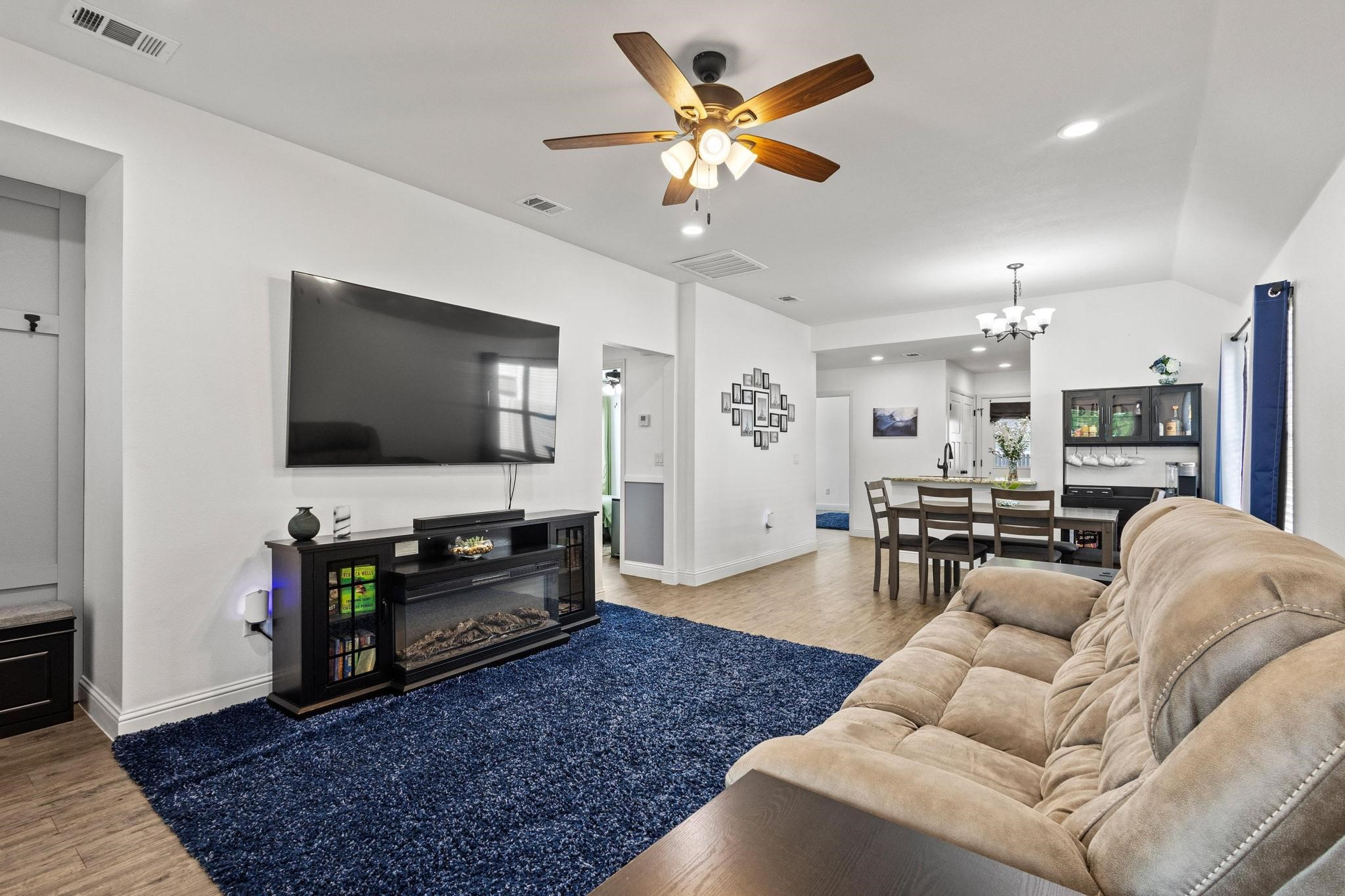1031 W Gandy Street, Denison, TX, 75020