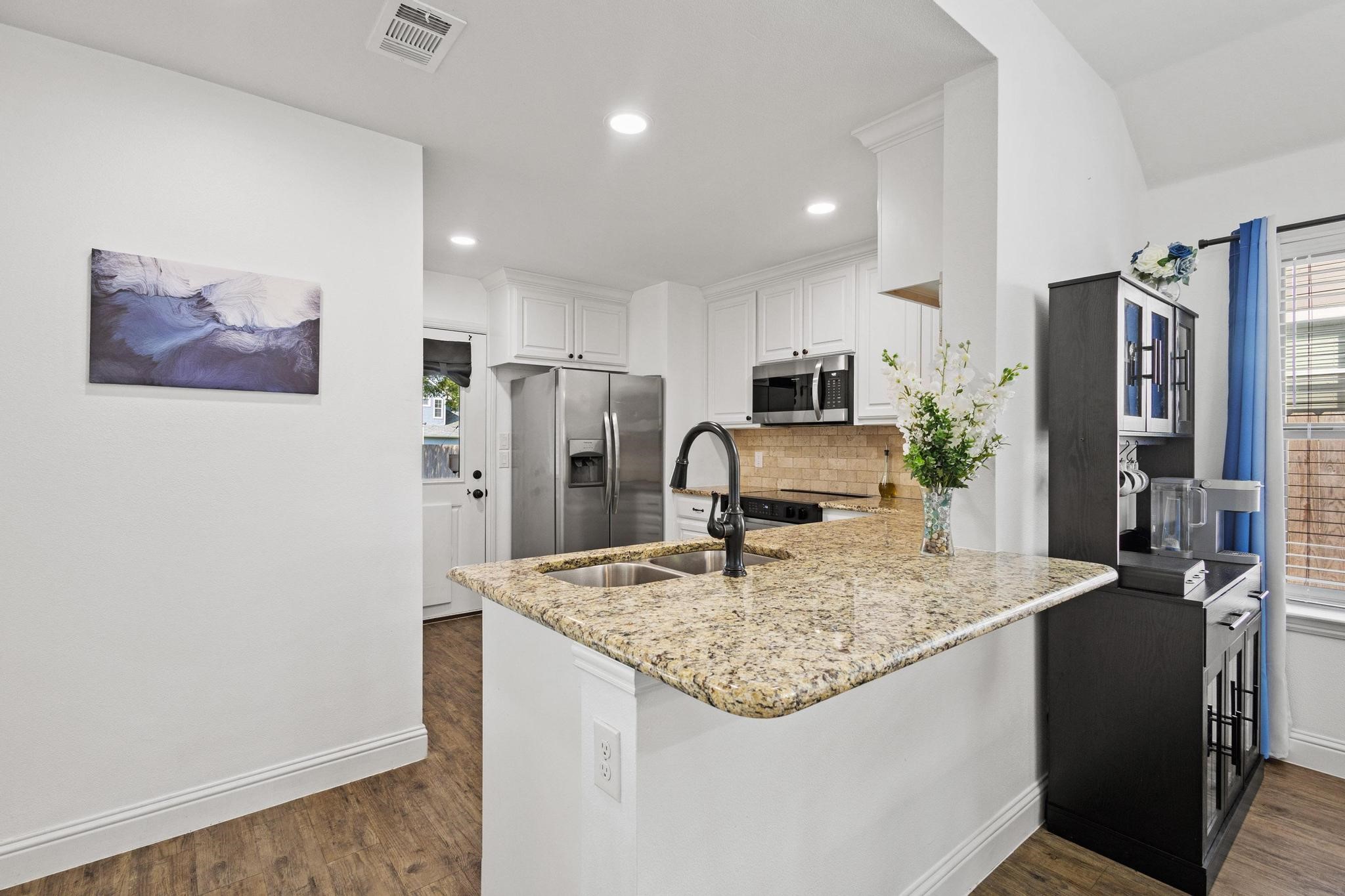 1031 W Gandy Street, Denison, TX, 75020