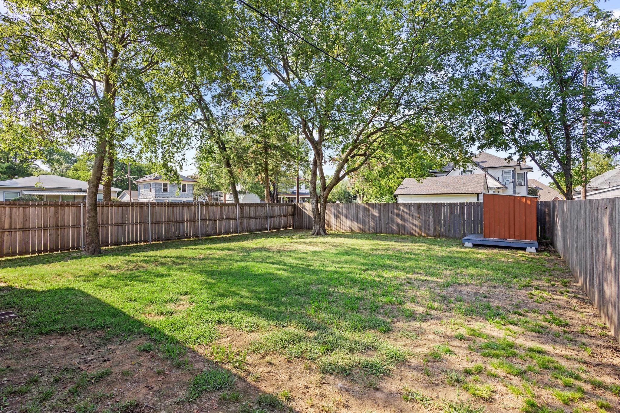 1031 W Gandy Street, Denison, TX, 75020