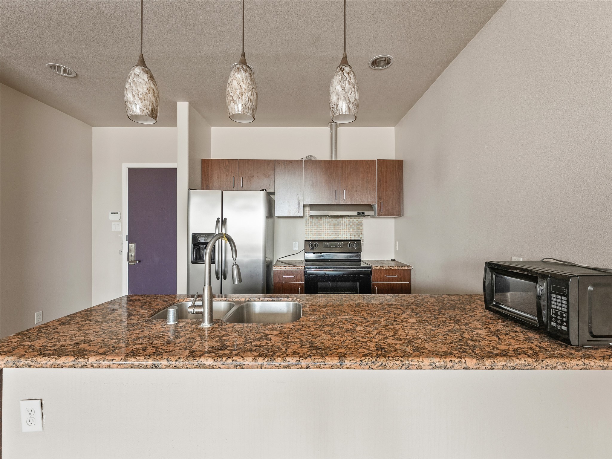 Property photo 01 of 1100 W Trinity Mills Road UNIT 3032, Carrollton, TX 75006 | MLS #21056271