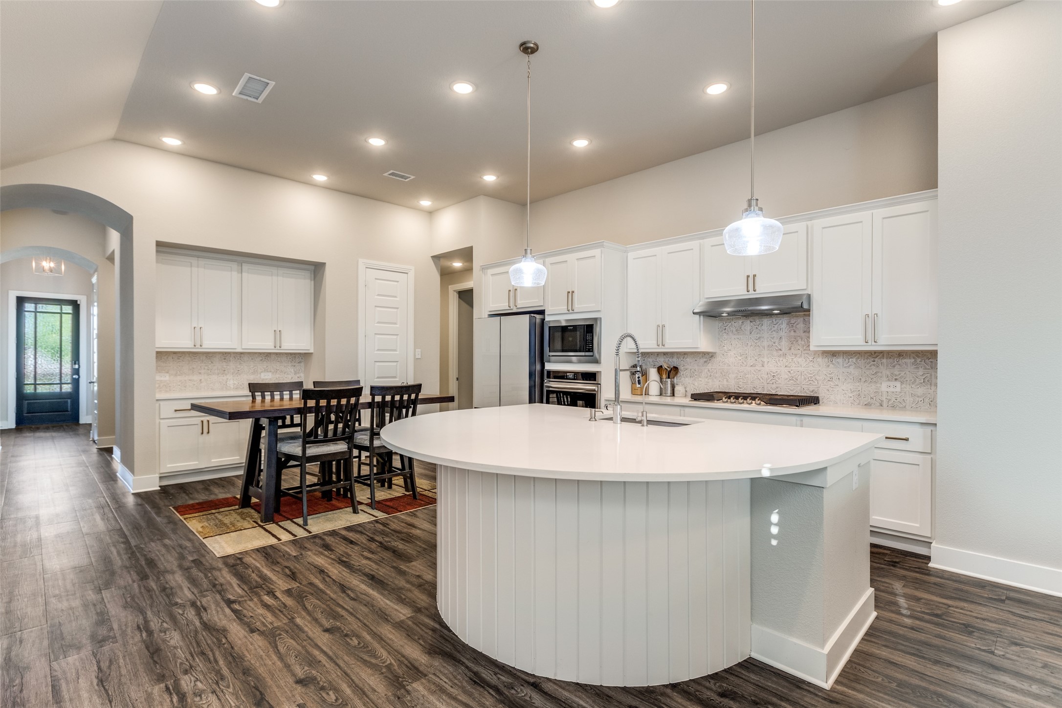 1904 Dappled Grey Avenue, Aubrey, TX, 76227