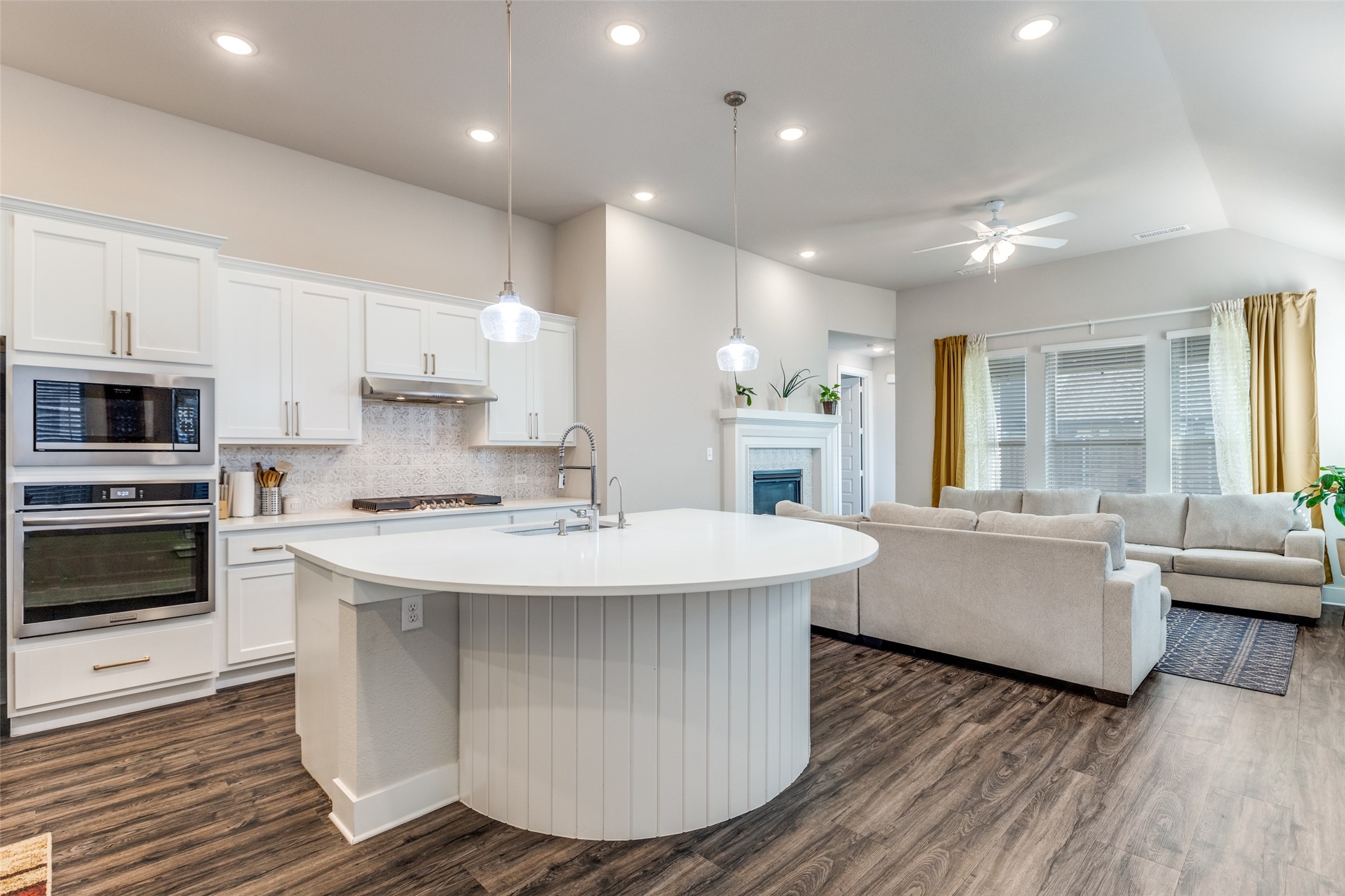 1904 Dappled Grey Avenue, Aubrey, TX, 76227
