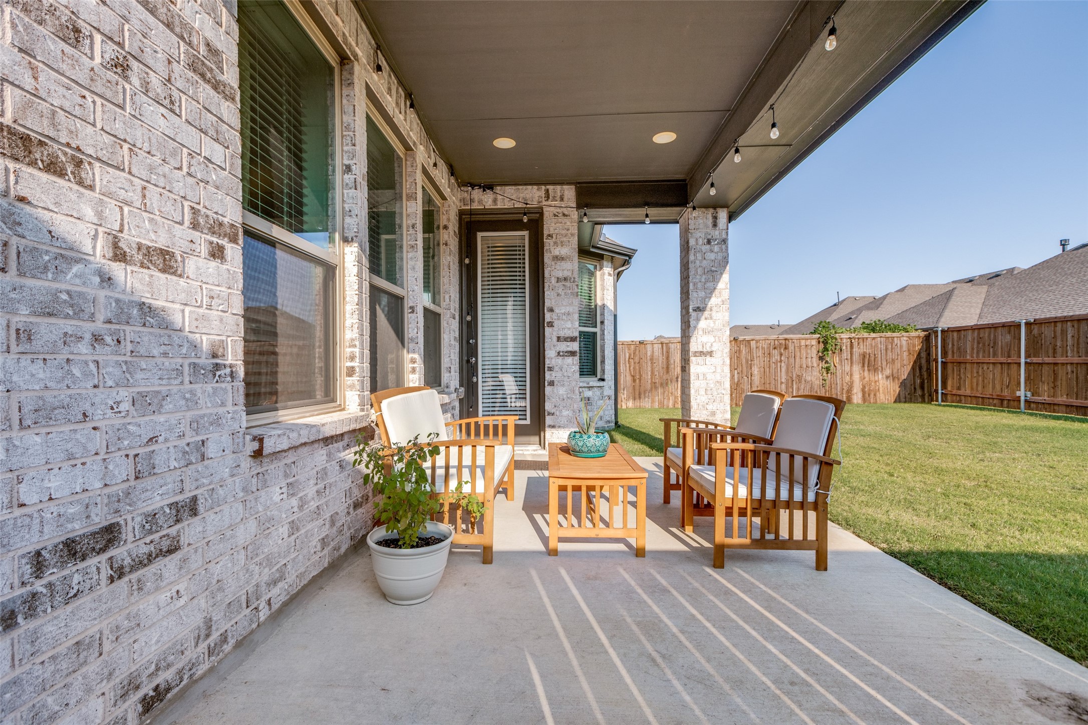 1904 Dappled Grey Avenue, Aubrey, TX, 76227