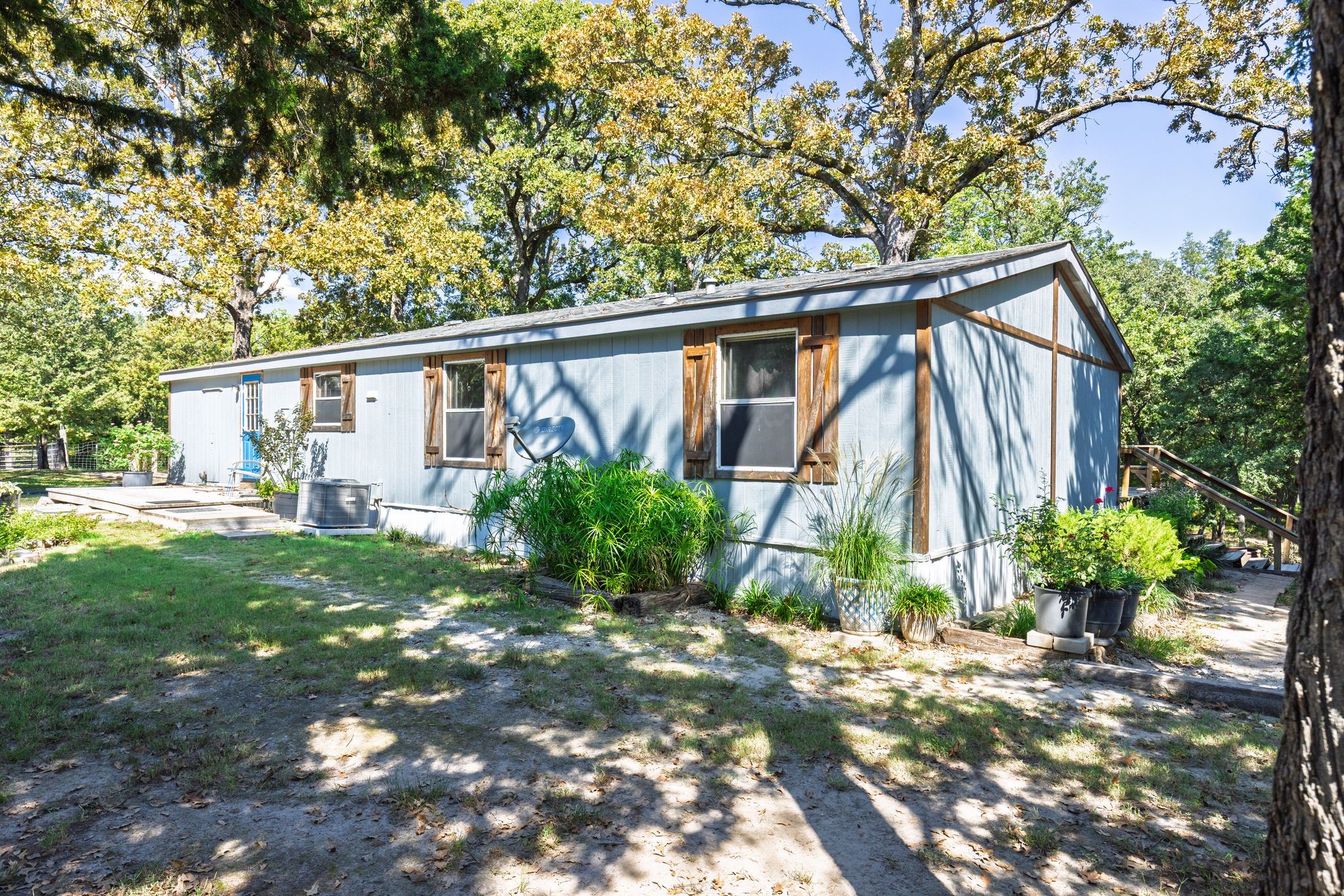Property photo 02 of 8324 Big Oaks, Quinlan, TX 75474 | MLS #21058726