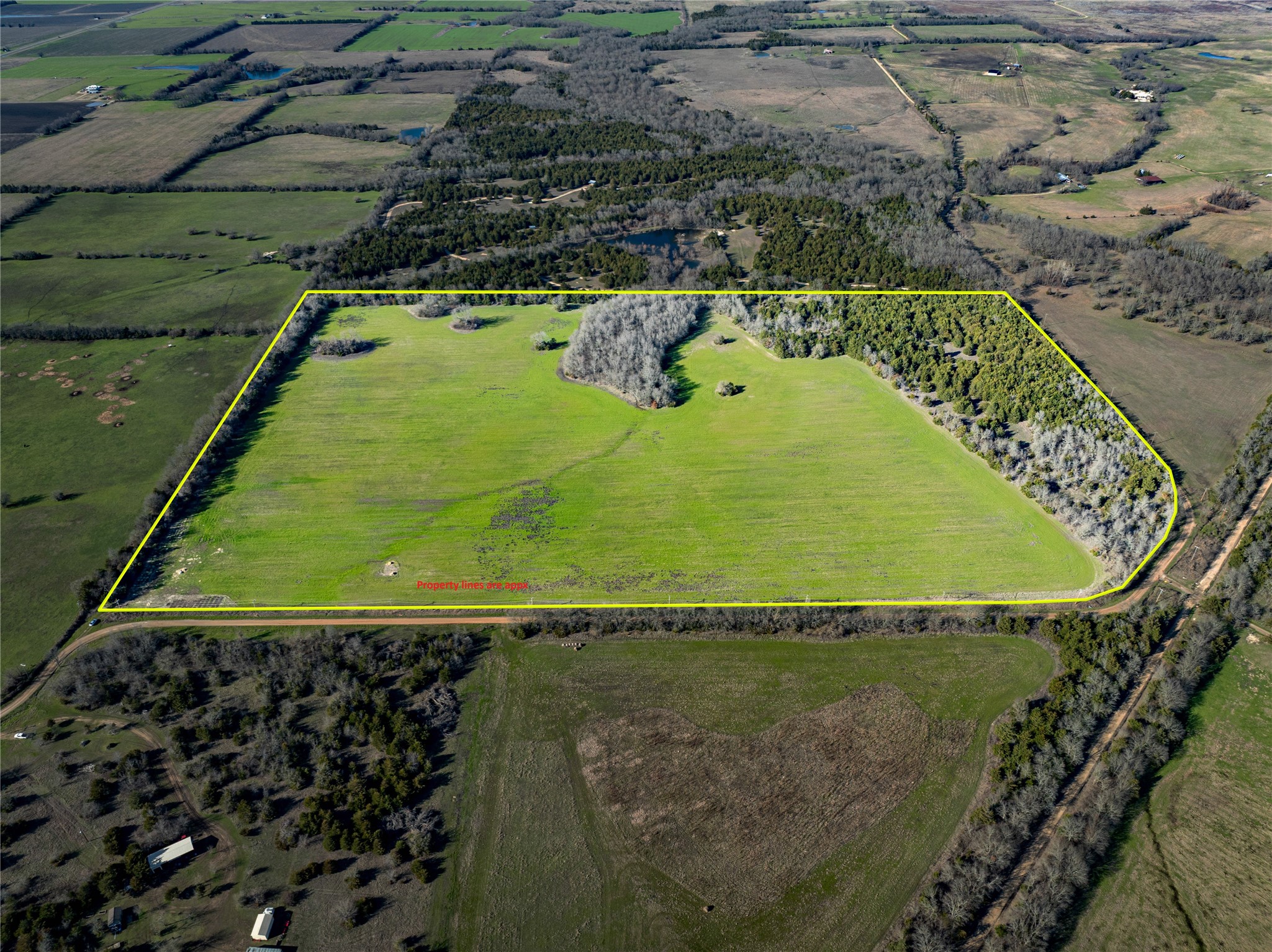 Property photo 03 of 1500 County Road 24800 Road, Roxton, TX 75477 | MLS #21060619