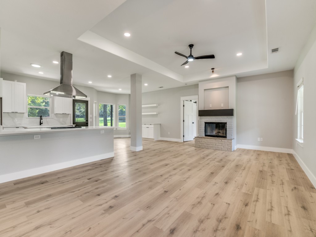 261 Rs County Road 4261, Emory, TX, 75440
