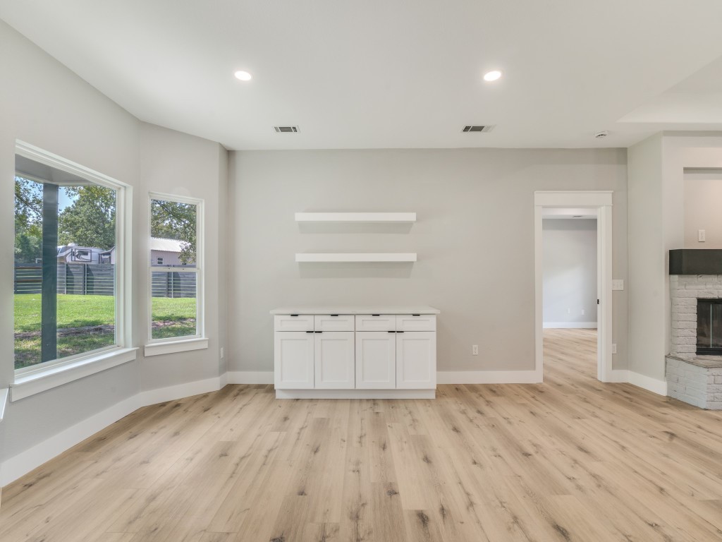 261 Rs County Road 4261, Emory, TX, 75440