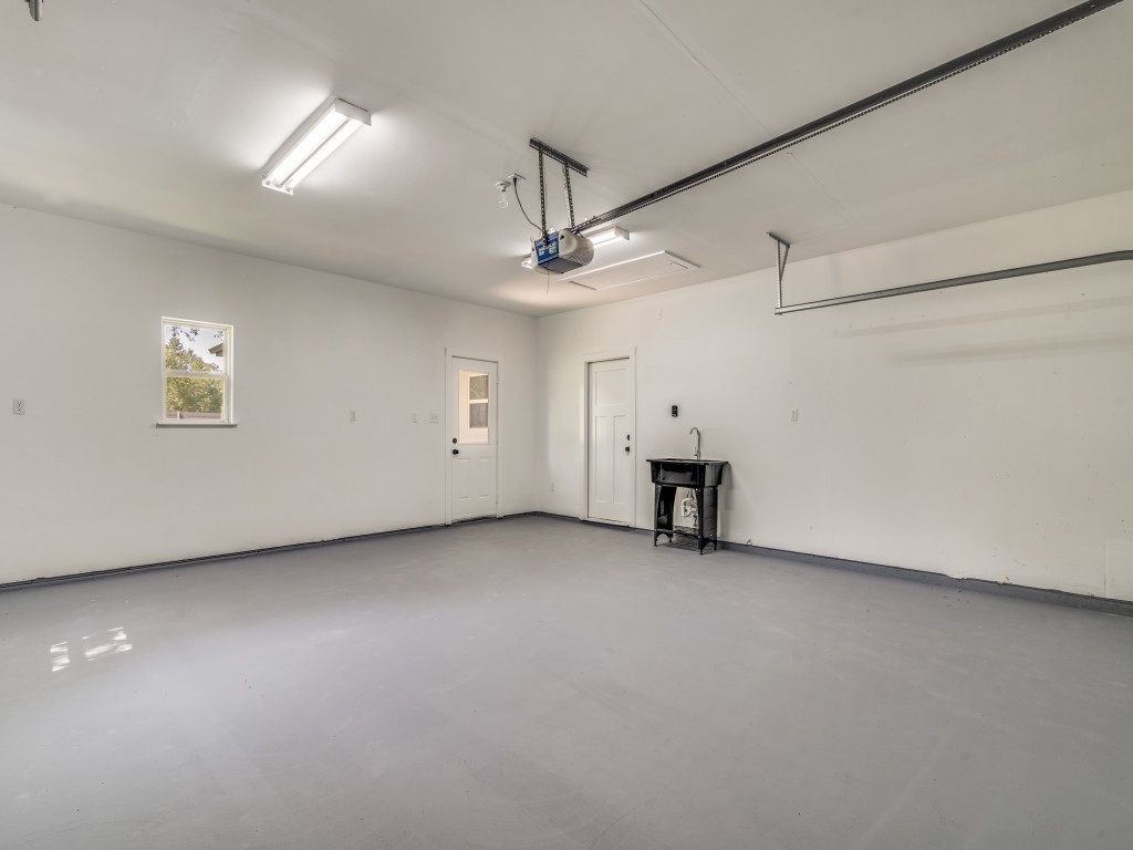 261 Rs County Road 4261, Emory, TX, 75440