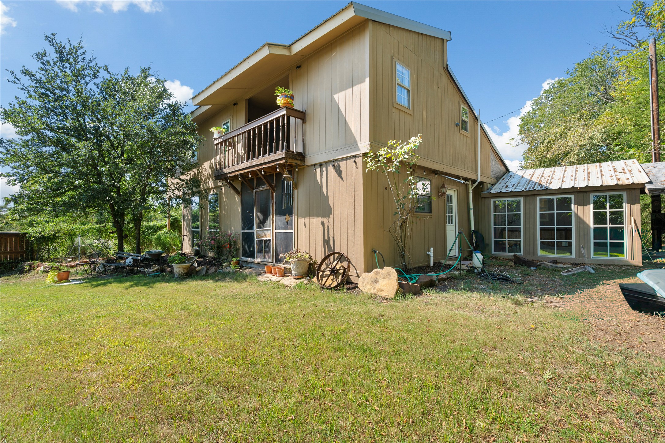 Property photo 03 of 591 Fm 1201 Spur, Gainesville, TX 76240 | MLS #21061216