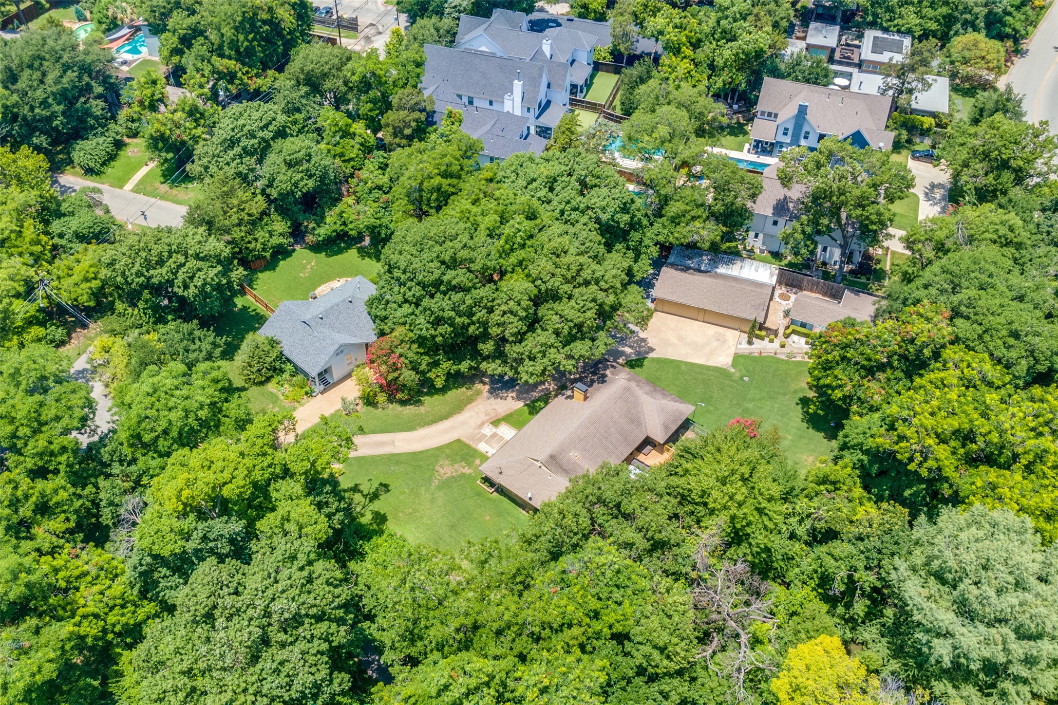 800 Harter Road, Dallas, TX, 75218