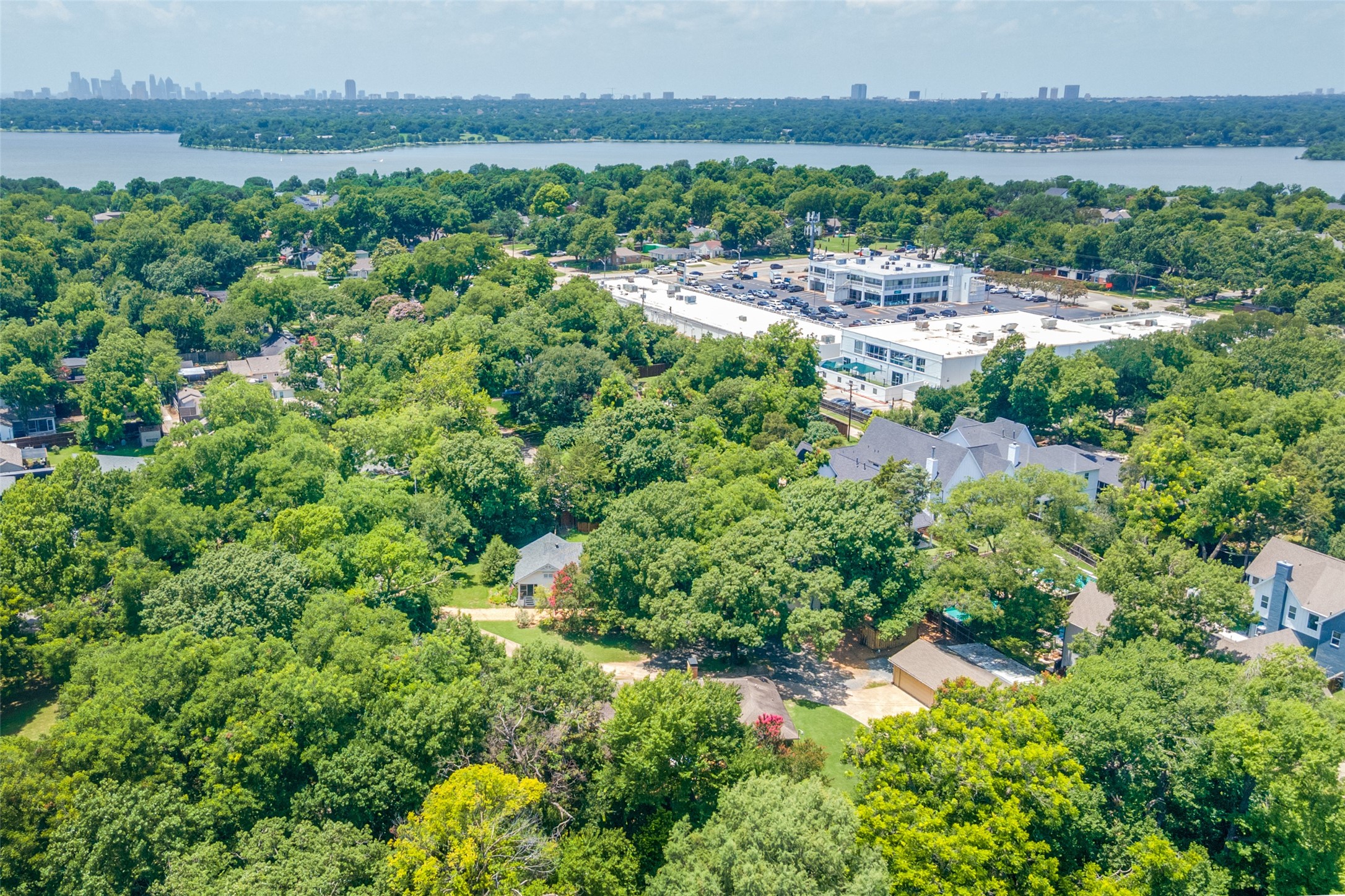800 Harter Road, Dallas, TX, 75218