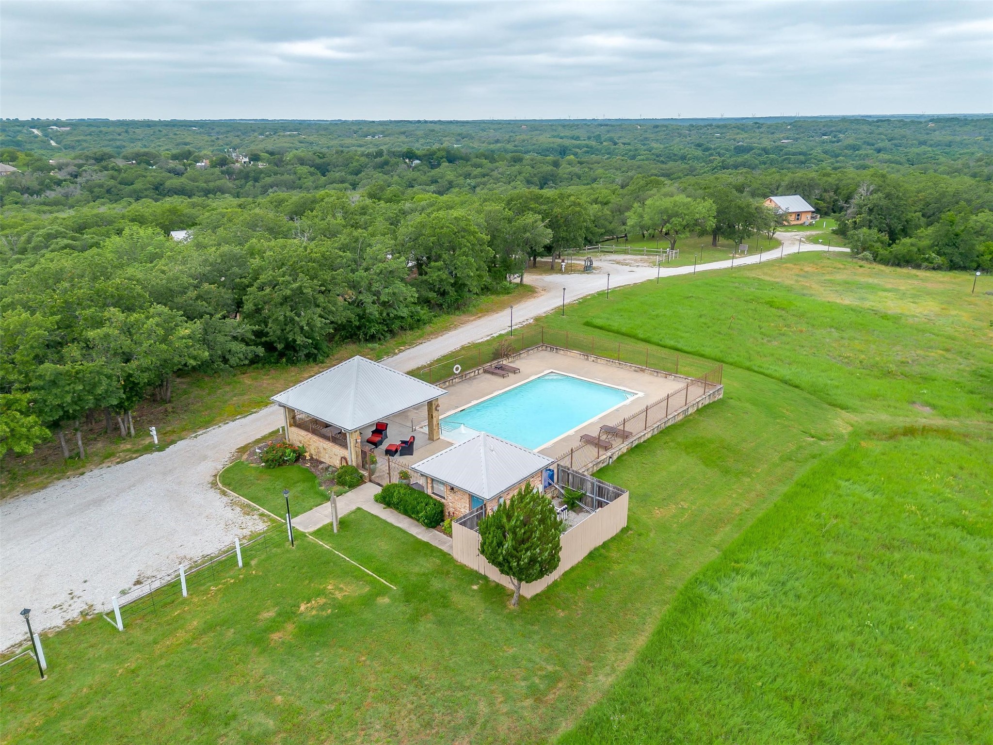 Property photo 03 of 383 County Rd 3672, Springtown, TX 76082 | MLS #21066145