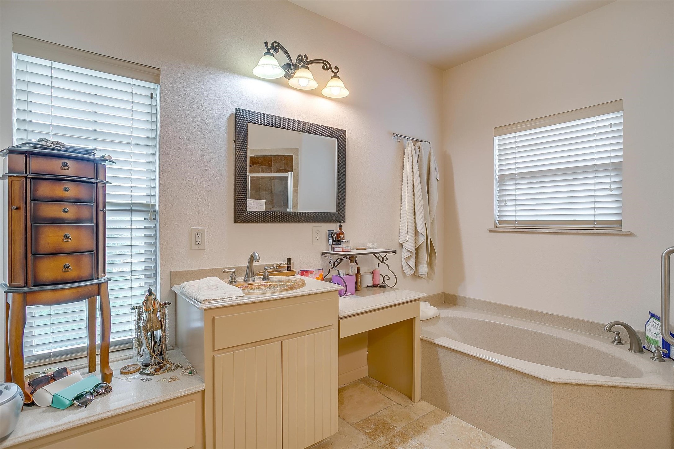 383 County Rd 3672, Springtown, TX, 76082