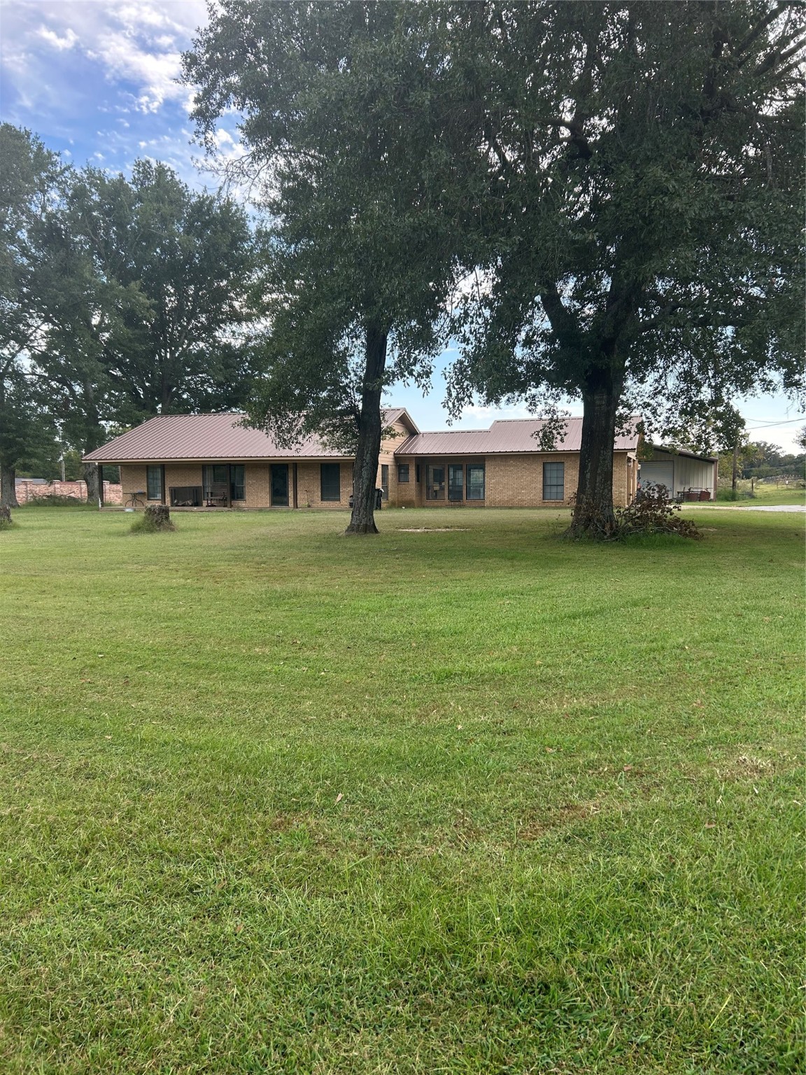 Property photo 01 of 5211 Vz County Road 1222, Grand Saline, TX 75140 | MLS #21066561