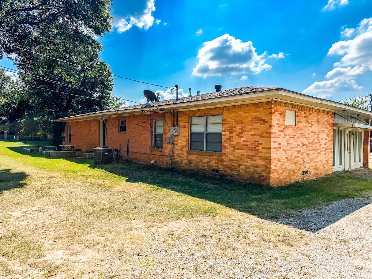 552 E Commerce Street, Fairfield, TX, 75840
