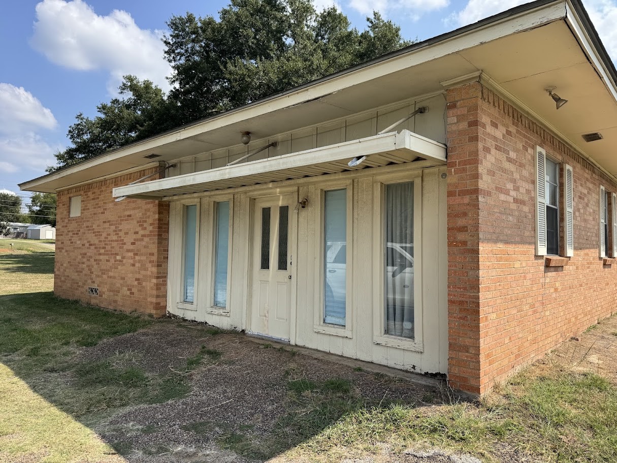 552 E Commerce Street, Fairfield, TX, 75840