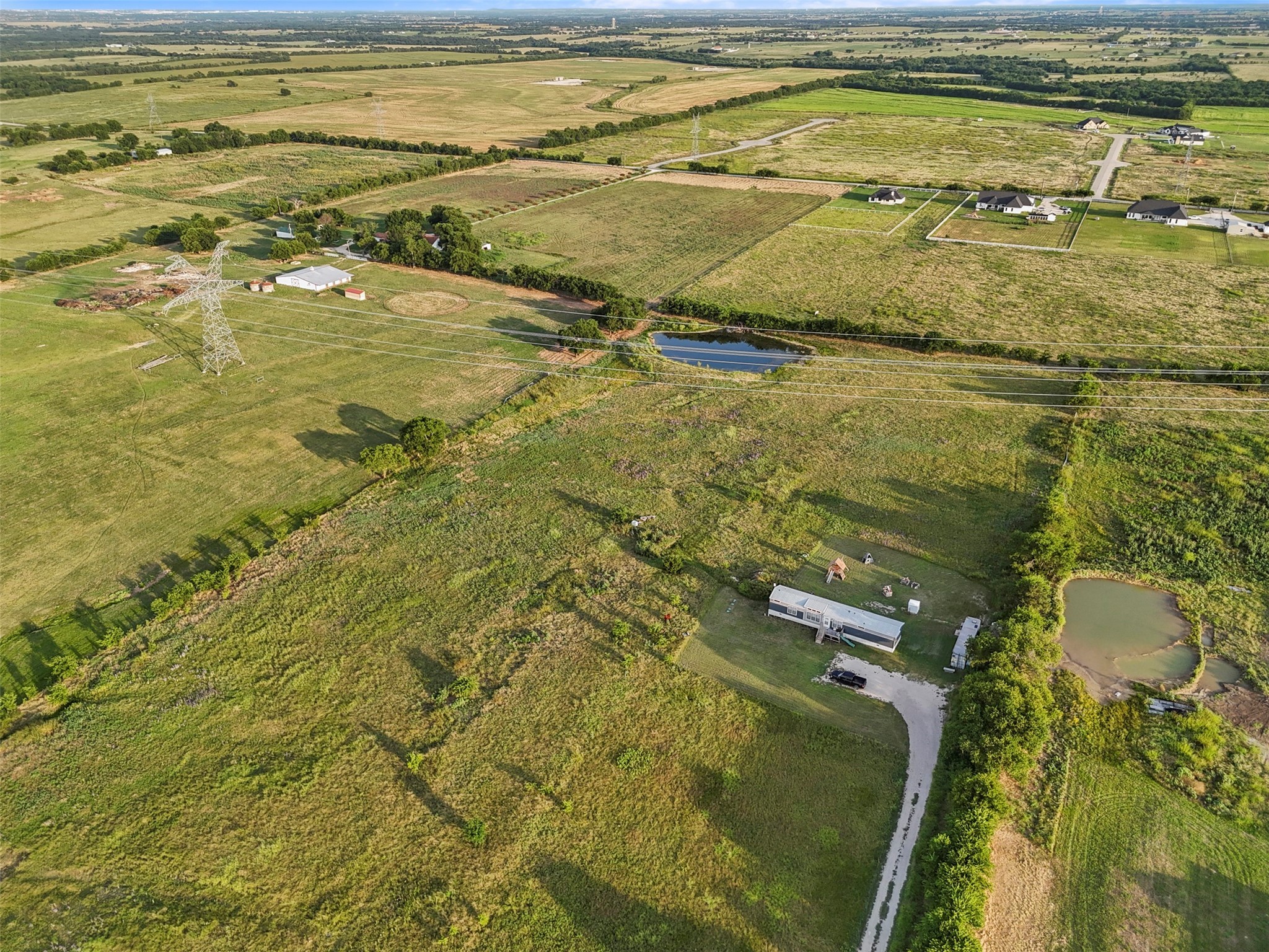16384 FM  1173, Krum, TX, 76249