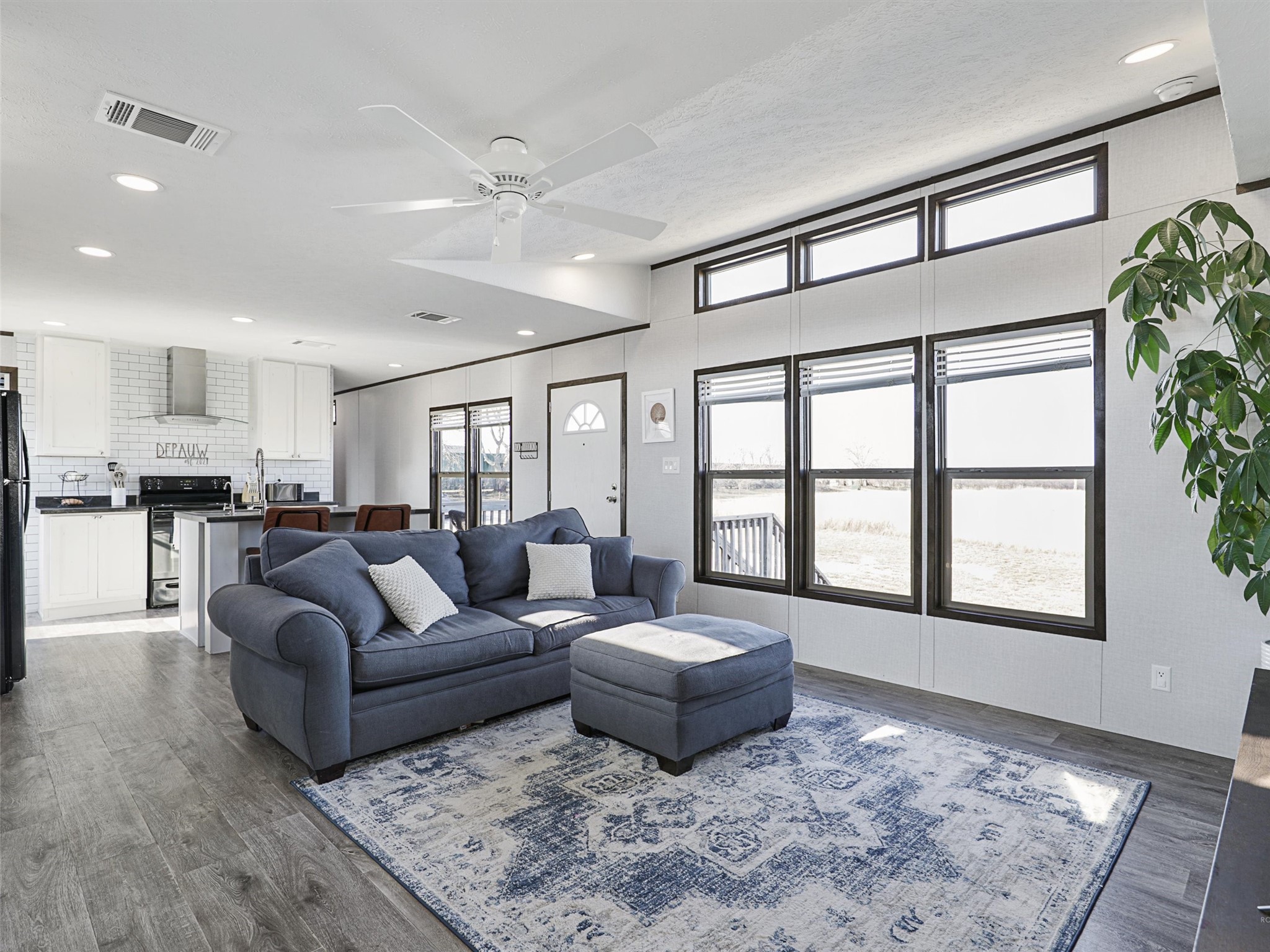 16384 FM  1173, Krum, TX, 76249