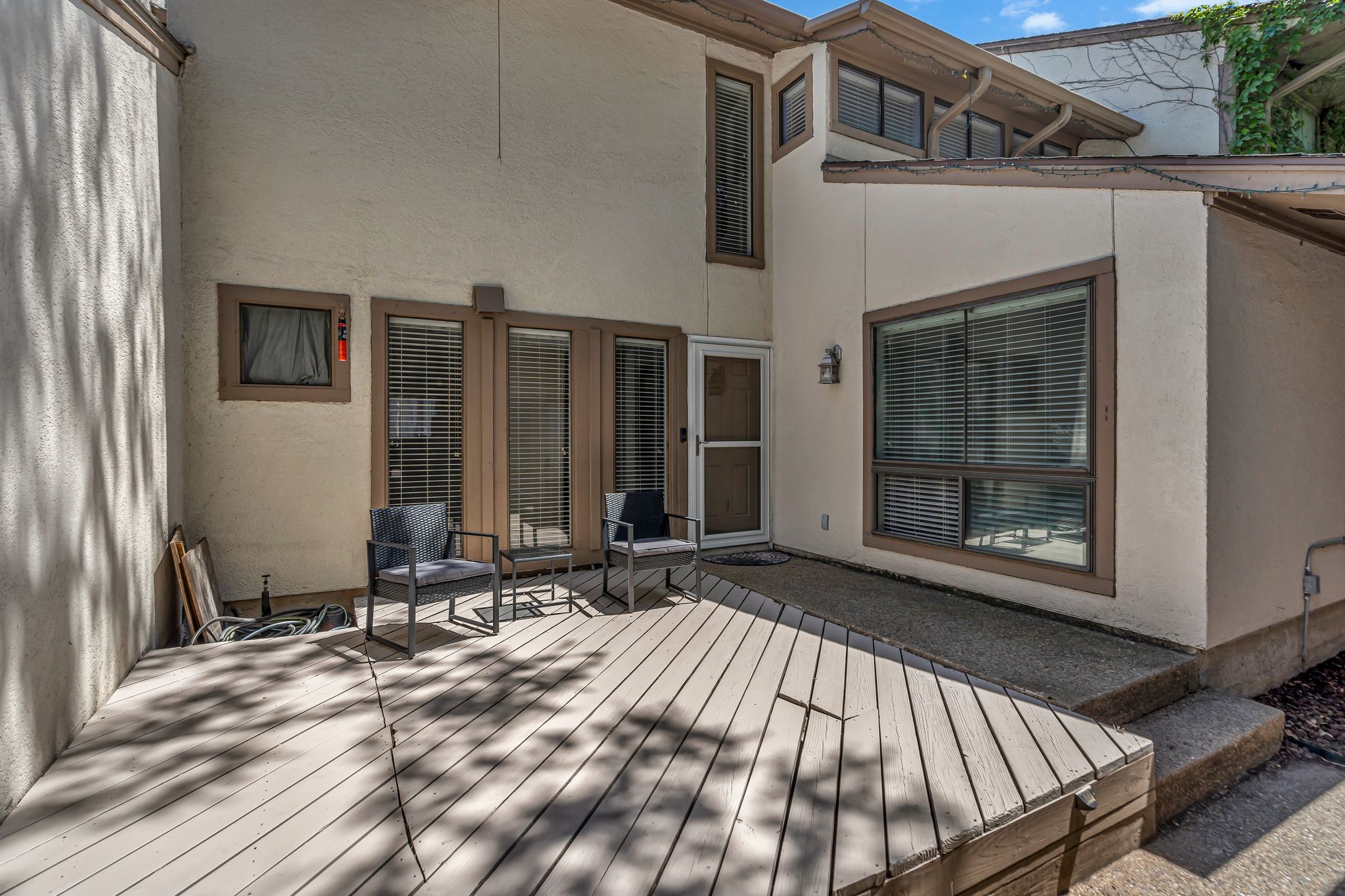 Property photo 03 of 6433 Southpoint Drive, Dallas, TX 75248 | MLS #21069797