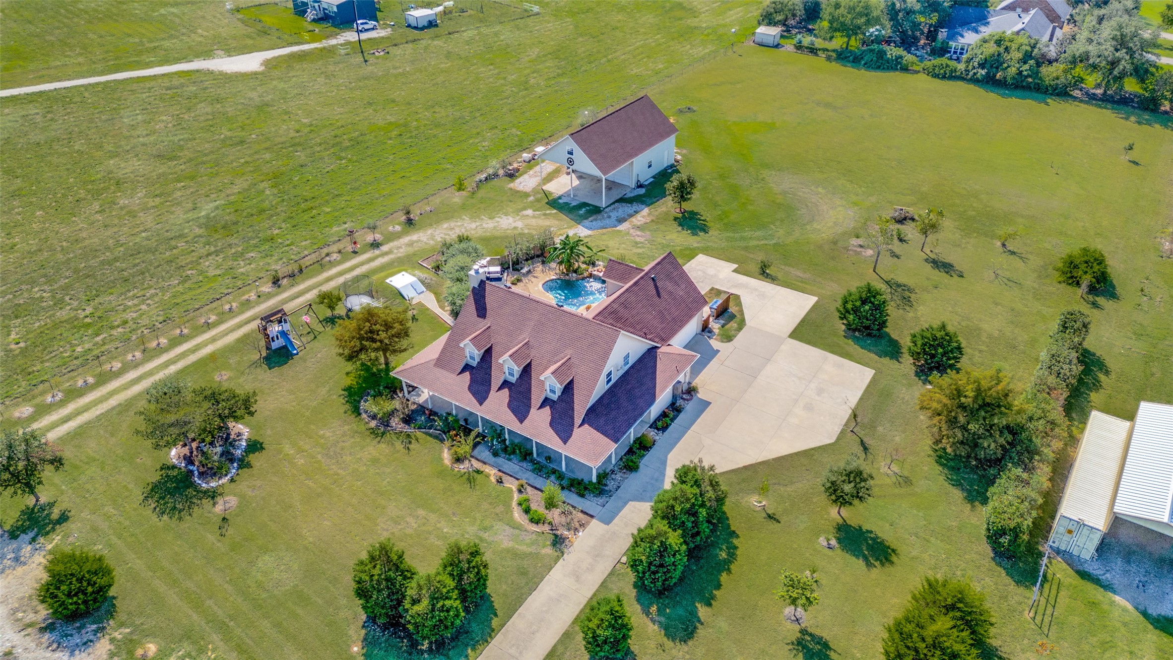 Property photo 01 of 7889 County Road 134, Celina, TX 75009 | MLS #21071332