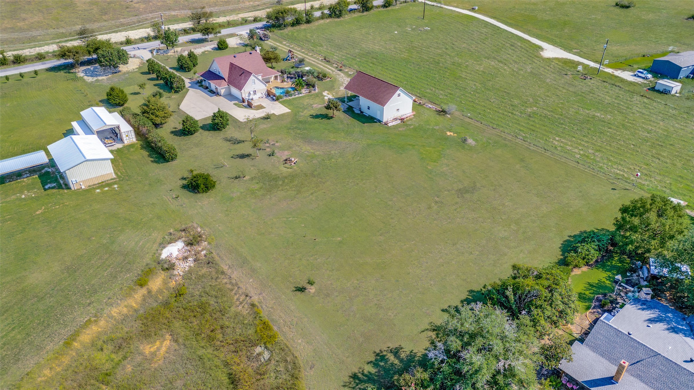 Property photo 04 of 7889 County Road 134, Celina, TX 75009 | MLS #21071332