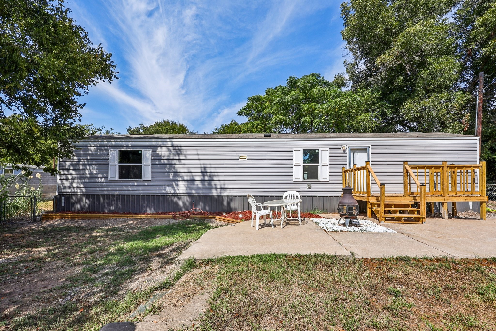 Property photo 02 of 4214 Tejas Trail, Granbury, TX 76048 | MLS #21071674