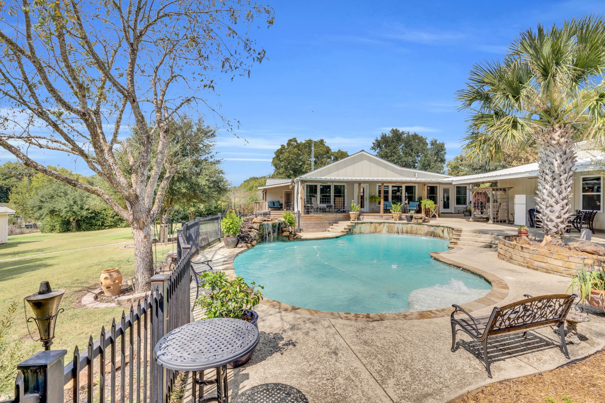 490 James Road, Ferris, TX, 75125