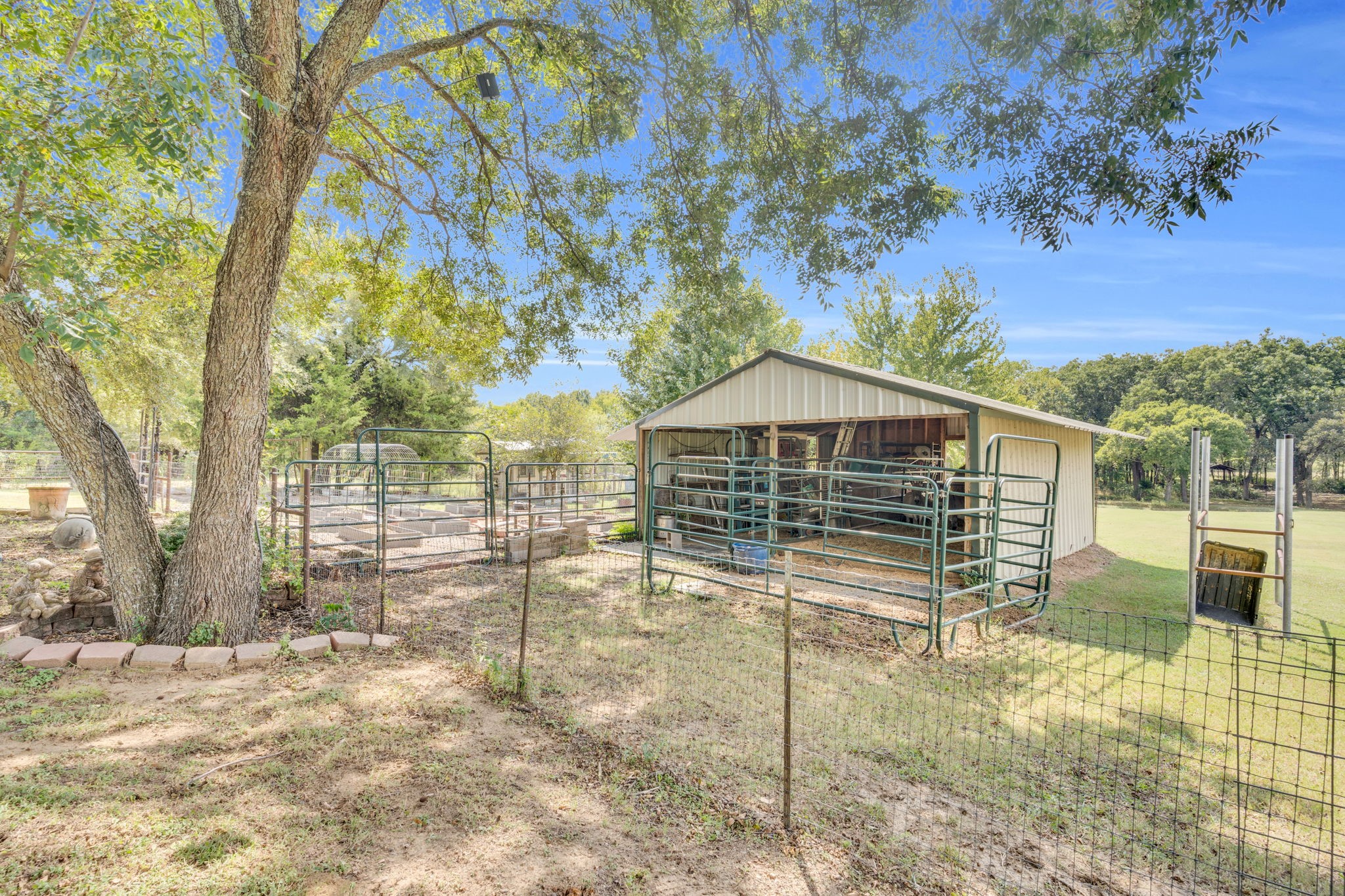490 James Road, Ferris, TX, 75125