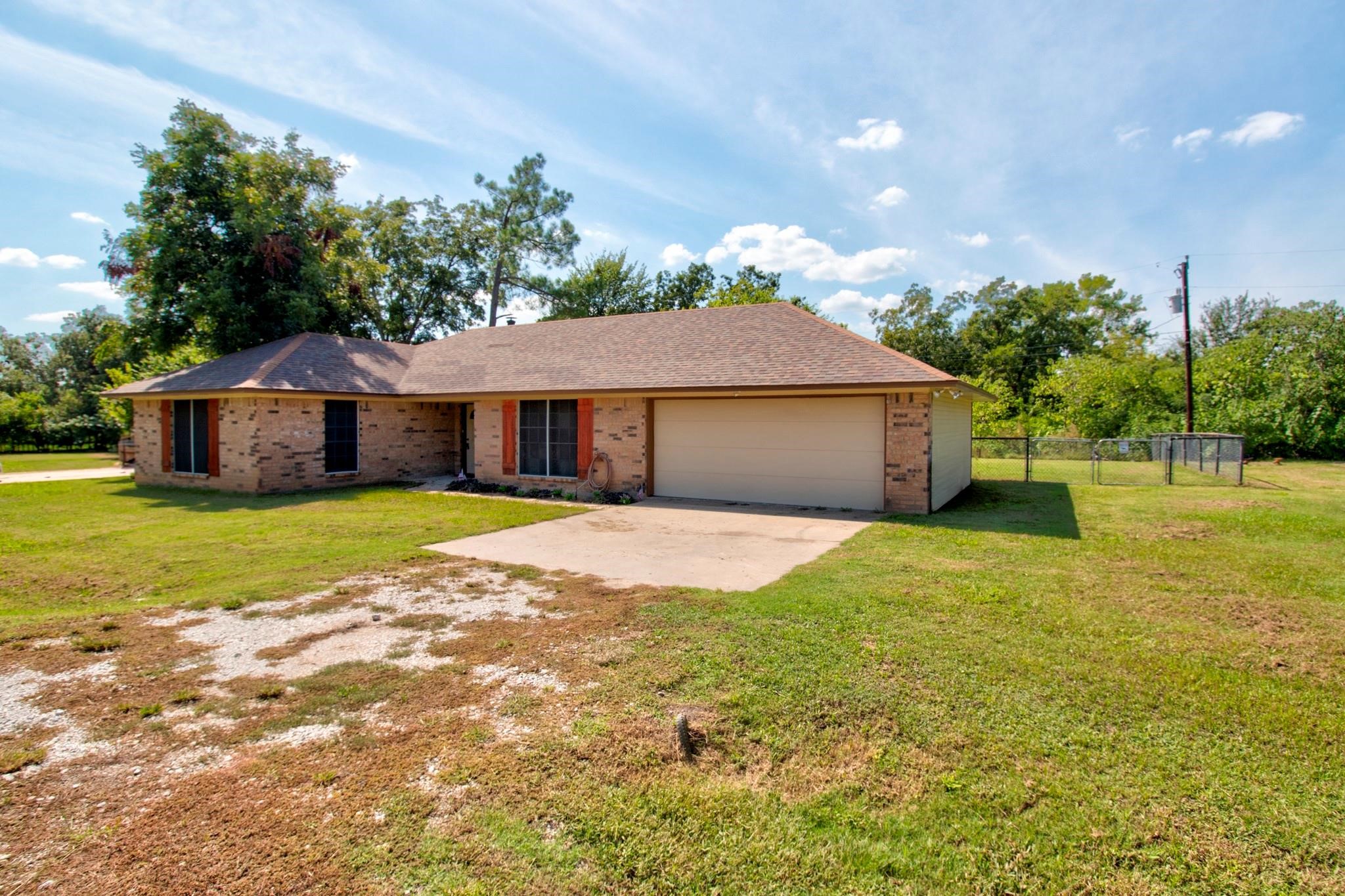 373 Old Shawnee Trail Drive, Gordonville, TX, 76245