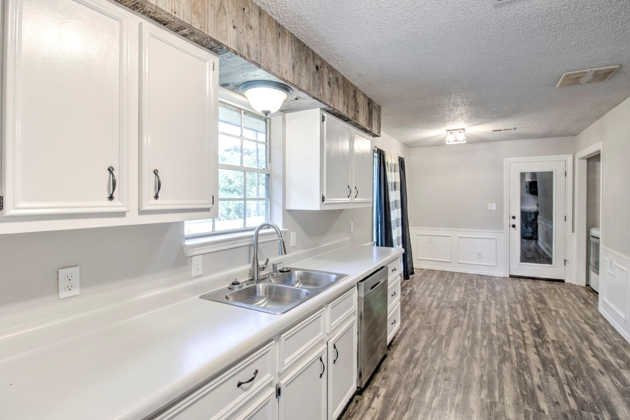 373 Old Shawnee Trail Drive, Gordonville, TX, 76245
