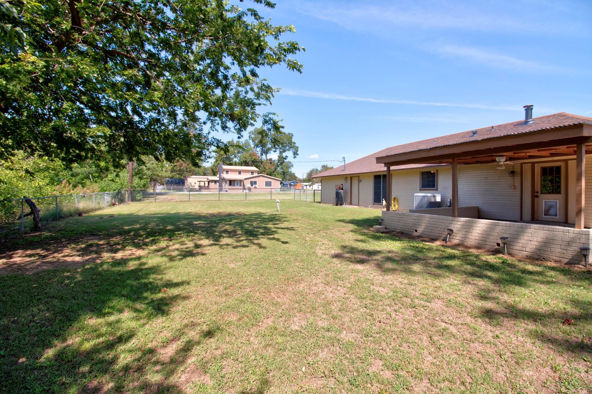 373 Old Shawnee Trail Drive, Gordonville, TX, 76245