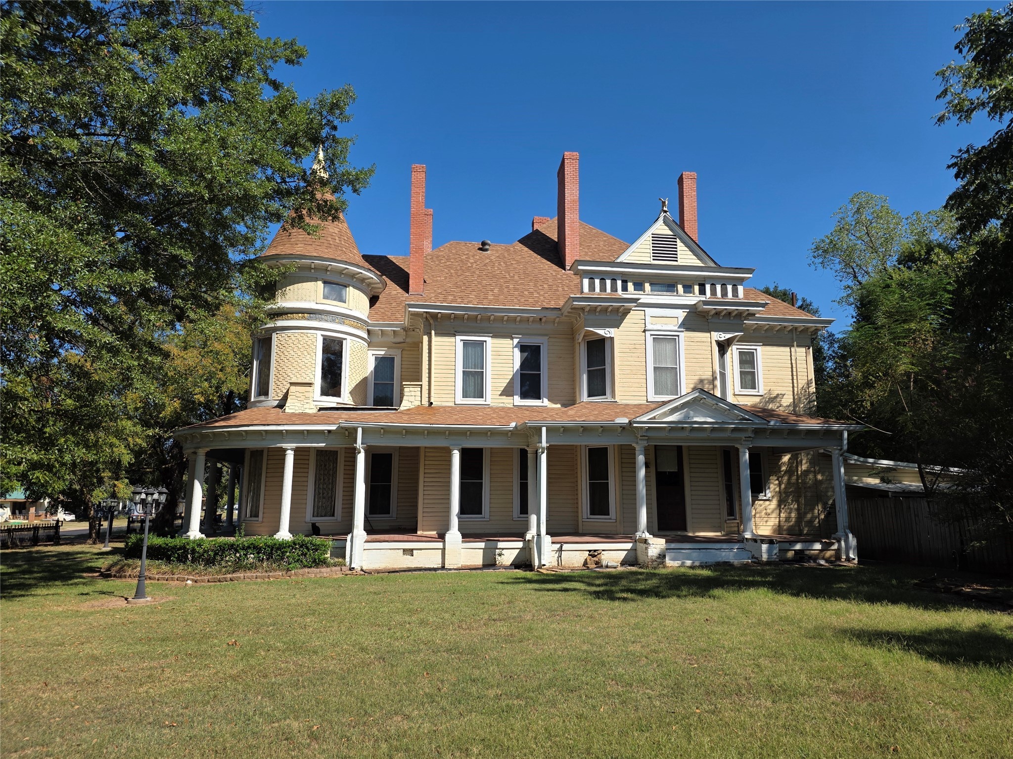 802 Fitzhugh Avenue, Paris, TX, 75460