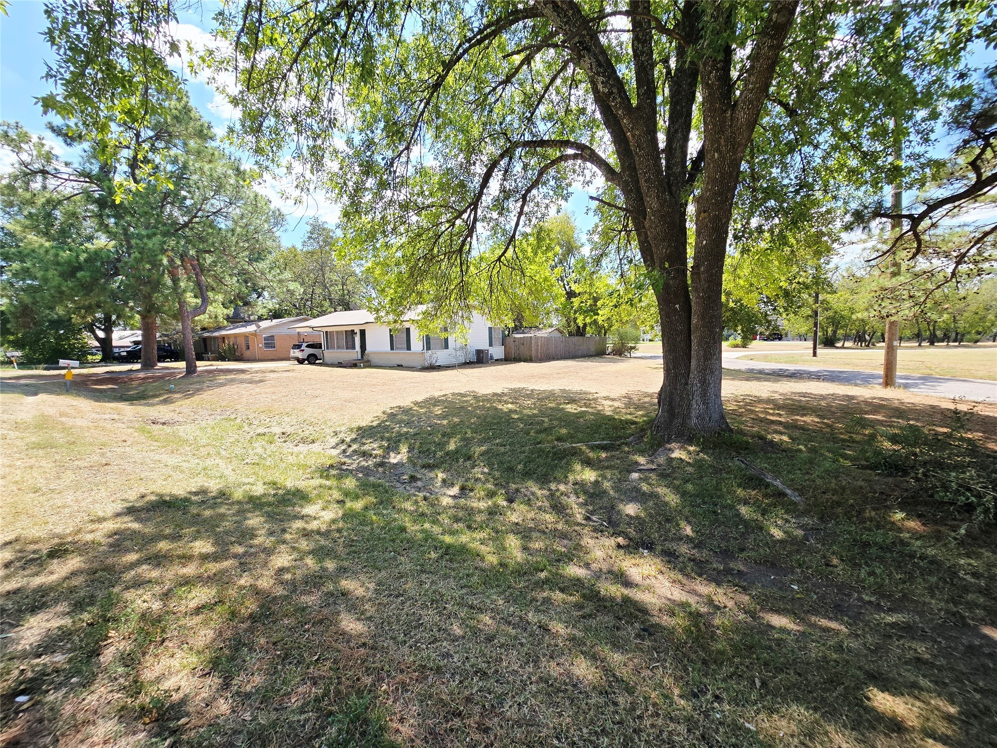 525 Maple Street, Commerce, TX, 75428