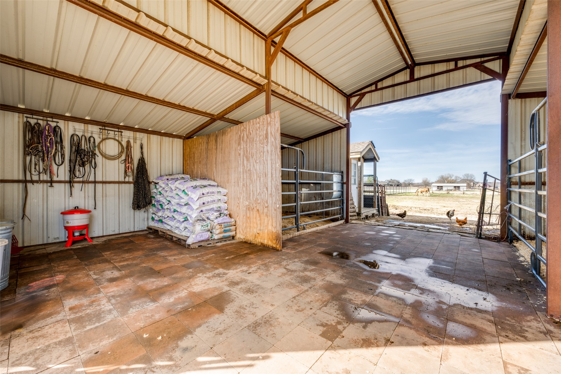 6221 Deer Run Road, Sanger, TX, 76266