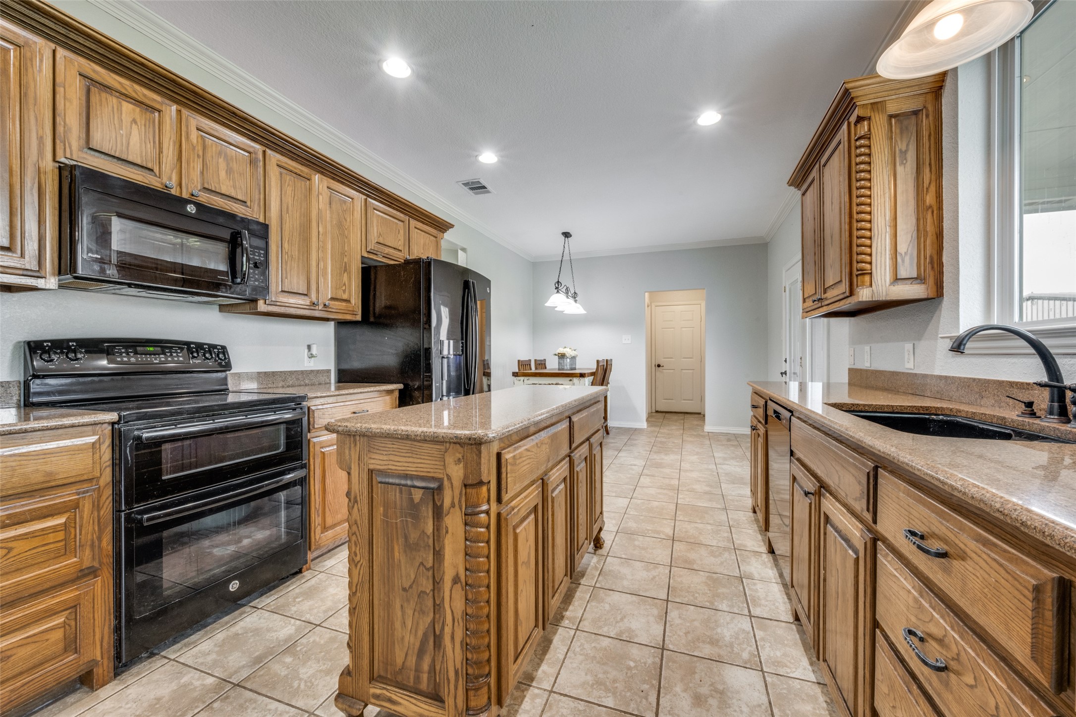 6221 Deer Run Road, Sanger, TX, 76266