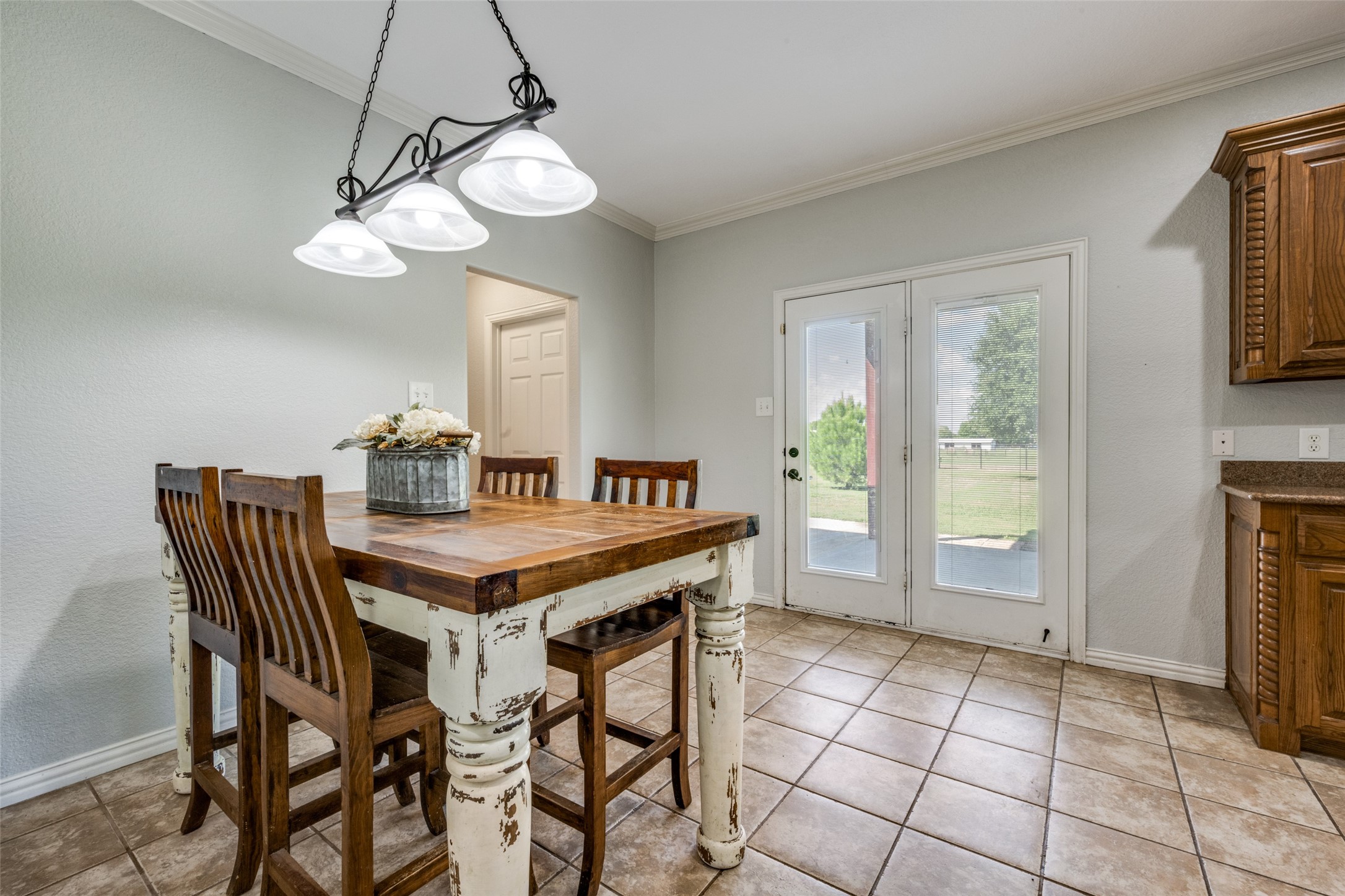 6221 Deer Run Road, Sanger, TX, 76266